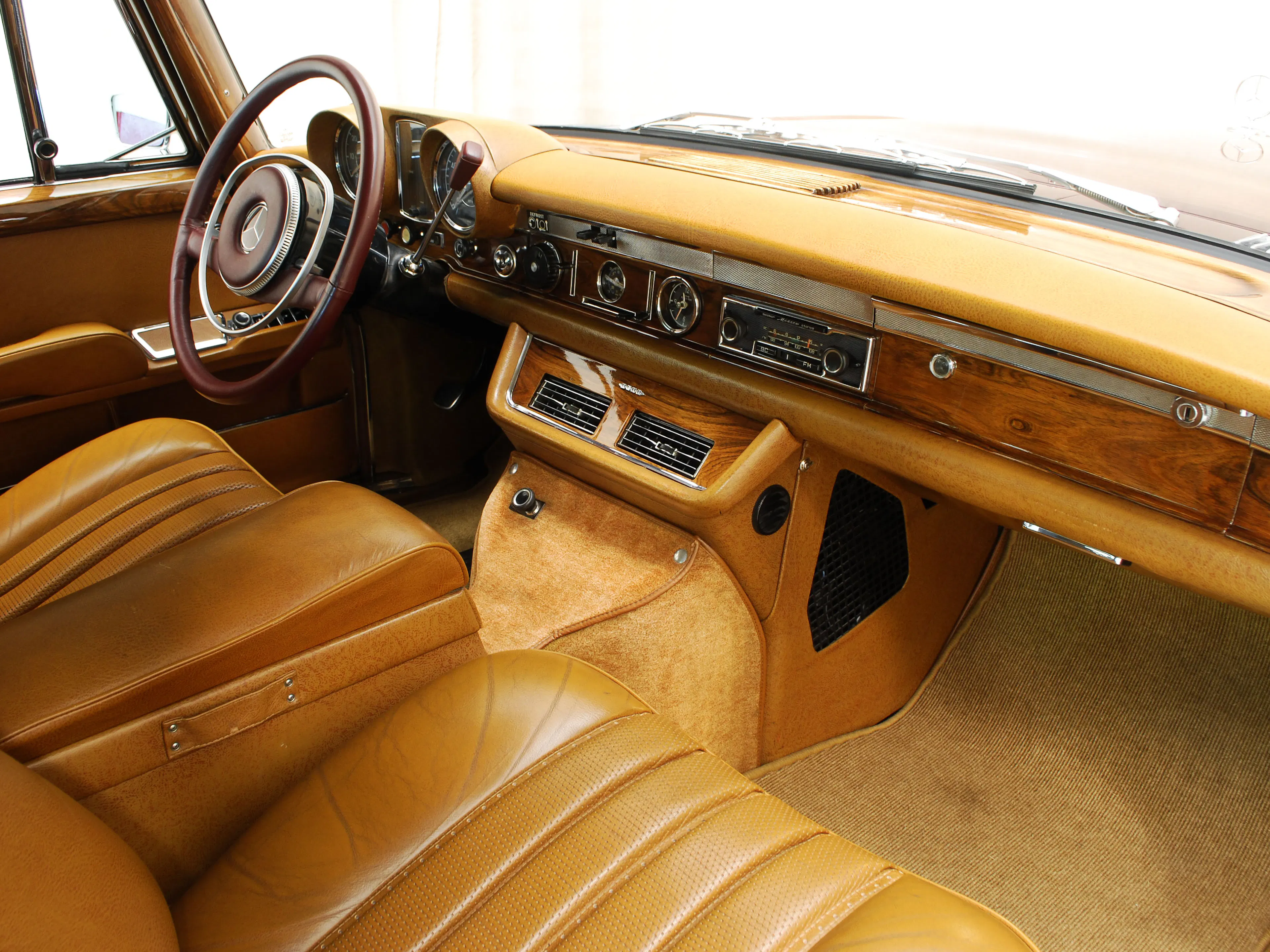 1970 Mercedes-Benz 600 4dr Sedan Courtesy of Hyman Ltd.