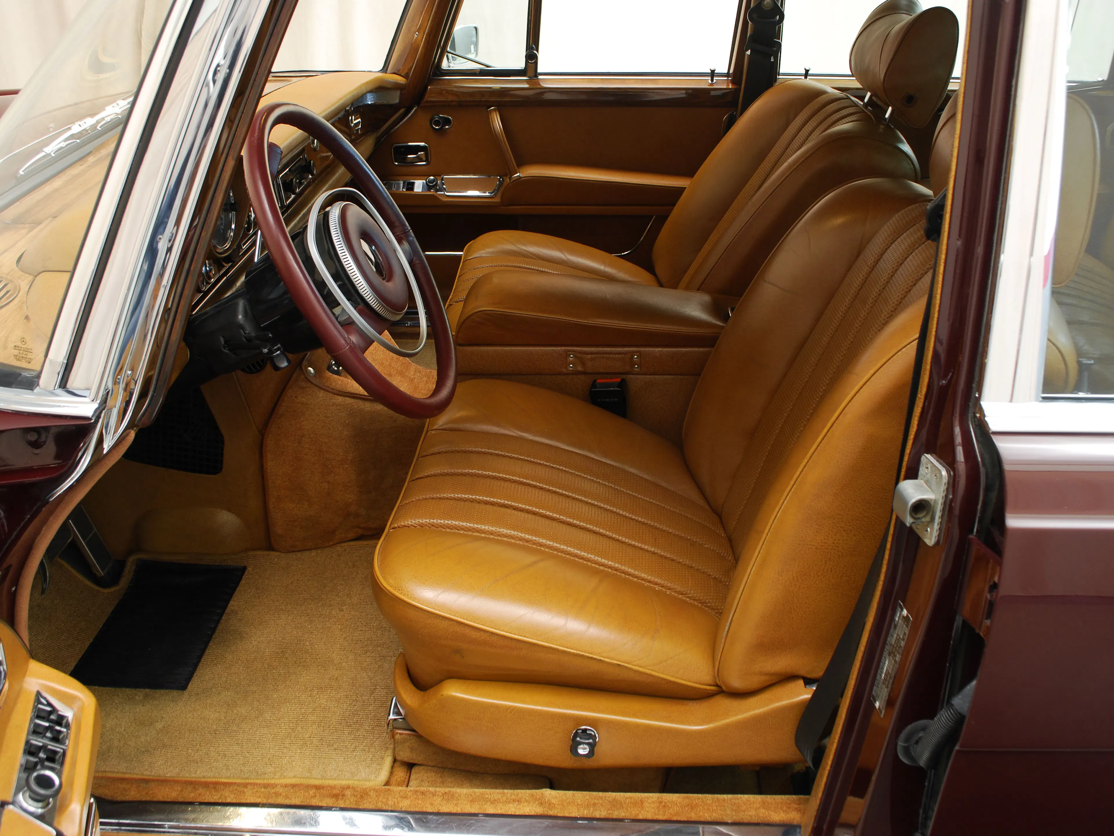 1970 Mercedes-Benz 600 4dr Sedan Courtesy of Hyman Ltd.