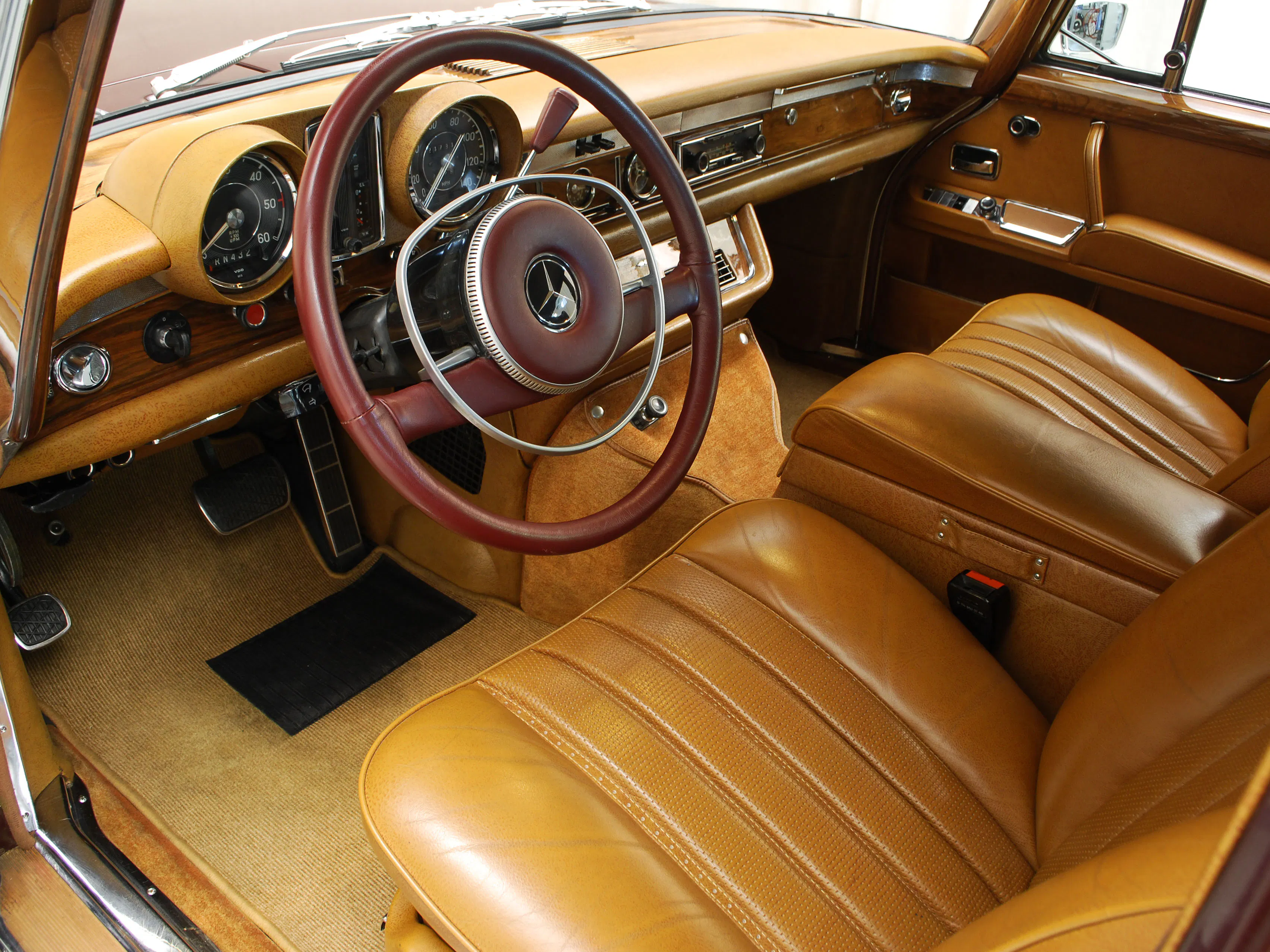 1970 Mercedes-Benz 600 4dr Sedan Courtesy of Hyman Ltd.