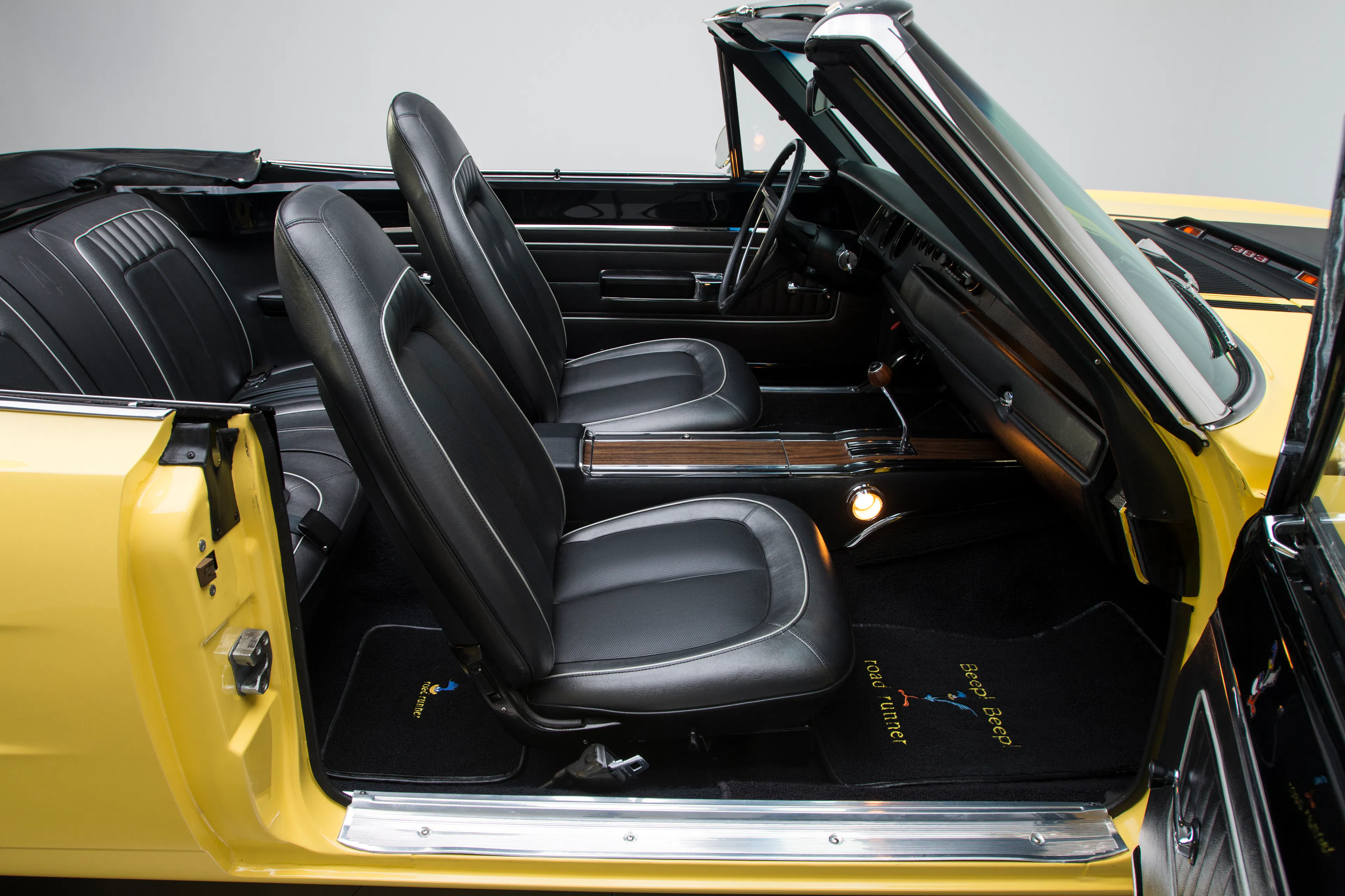 1970 Plymouth Road Runner 2dr Convertible Courtesy of RK Motors