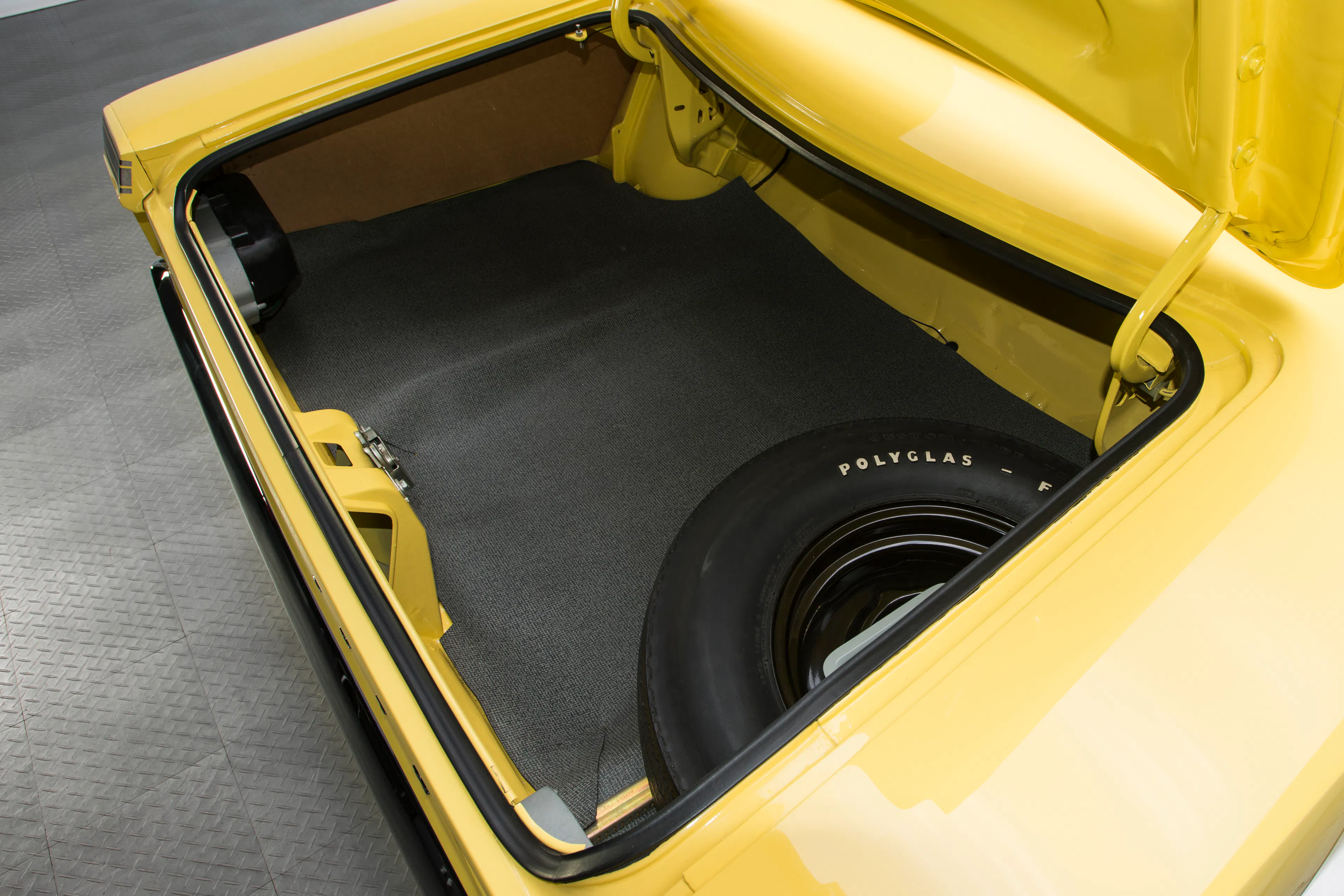 1970 Plymouth Road Runner 2dr Convertible Courtesy of RK Motors