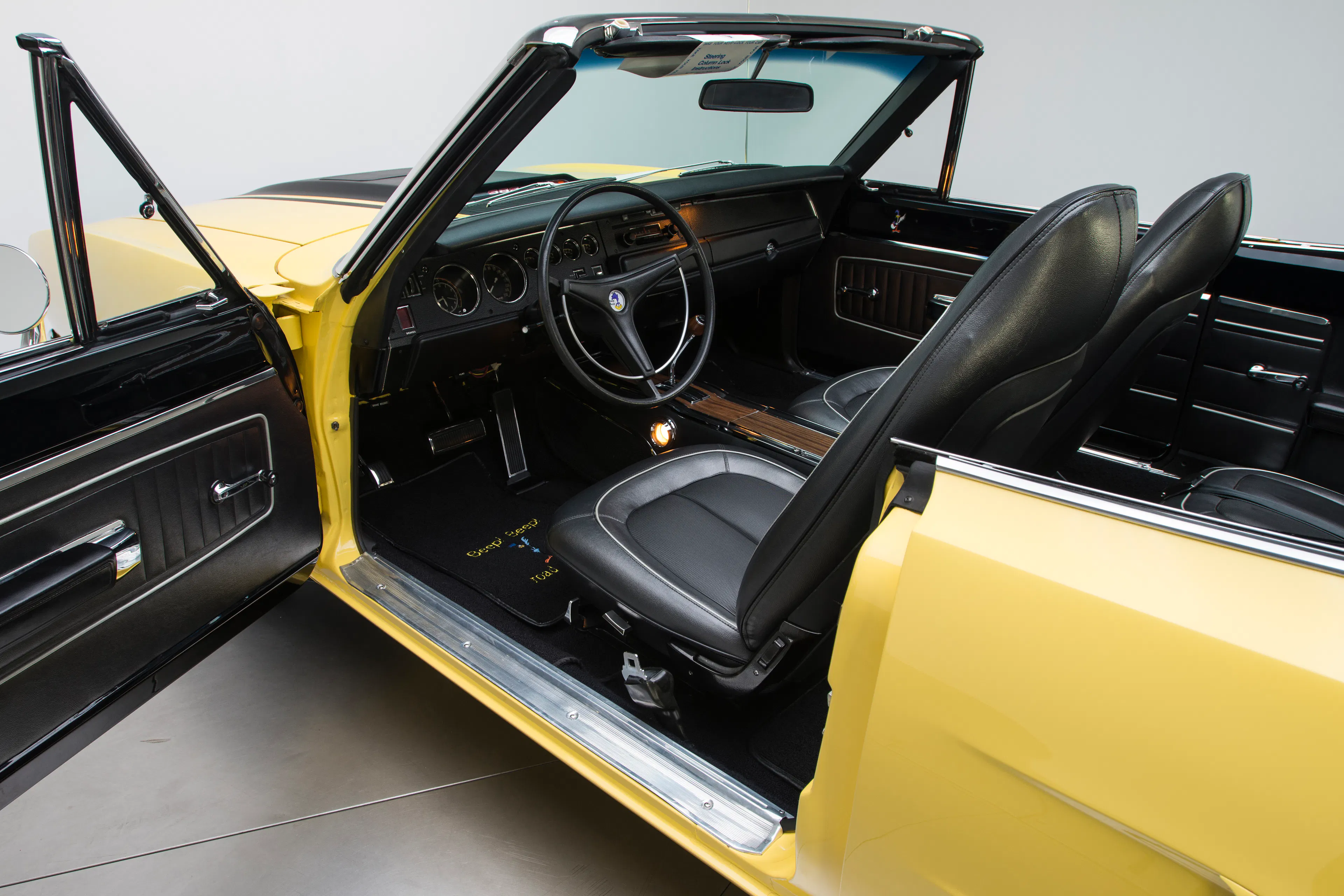 1970 Plymouth Road Runner 2dr Convertible Courtesy of RK Motors