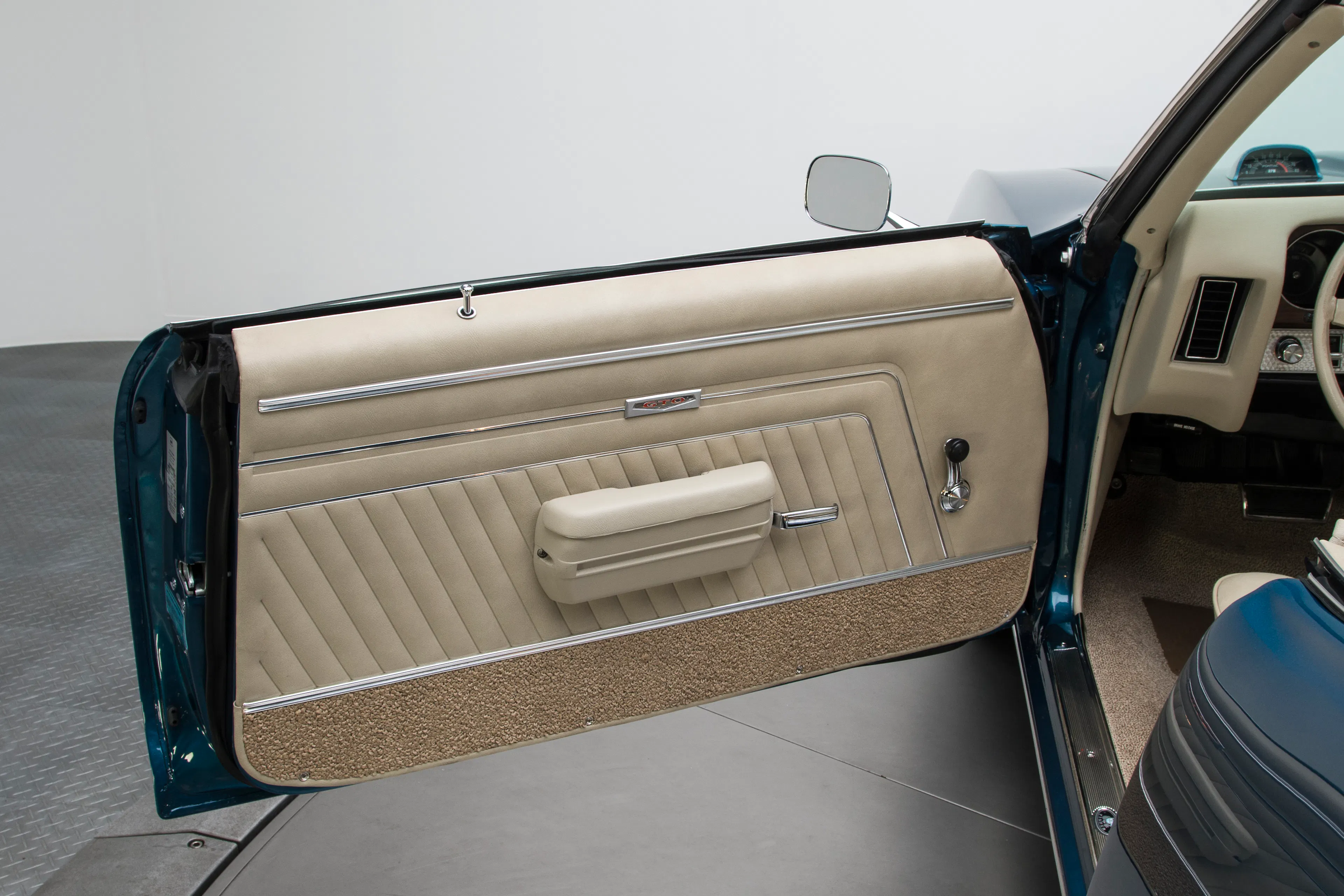 1970 Pontiac GTO 2dr Convertible Courtesy of RK Motors