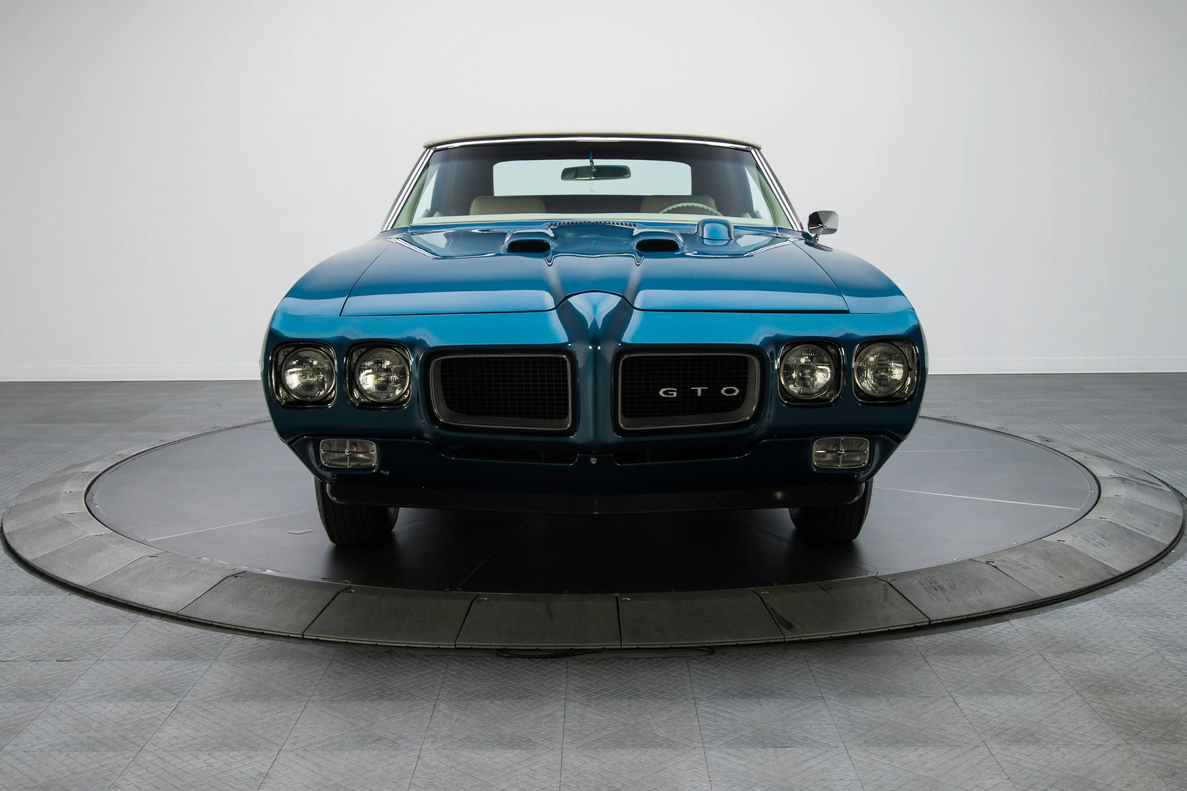 1970 Pontiac GTO 2dr Convertible Courtesy of RK Motors