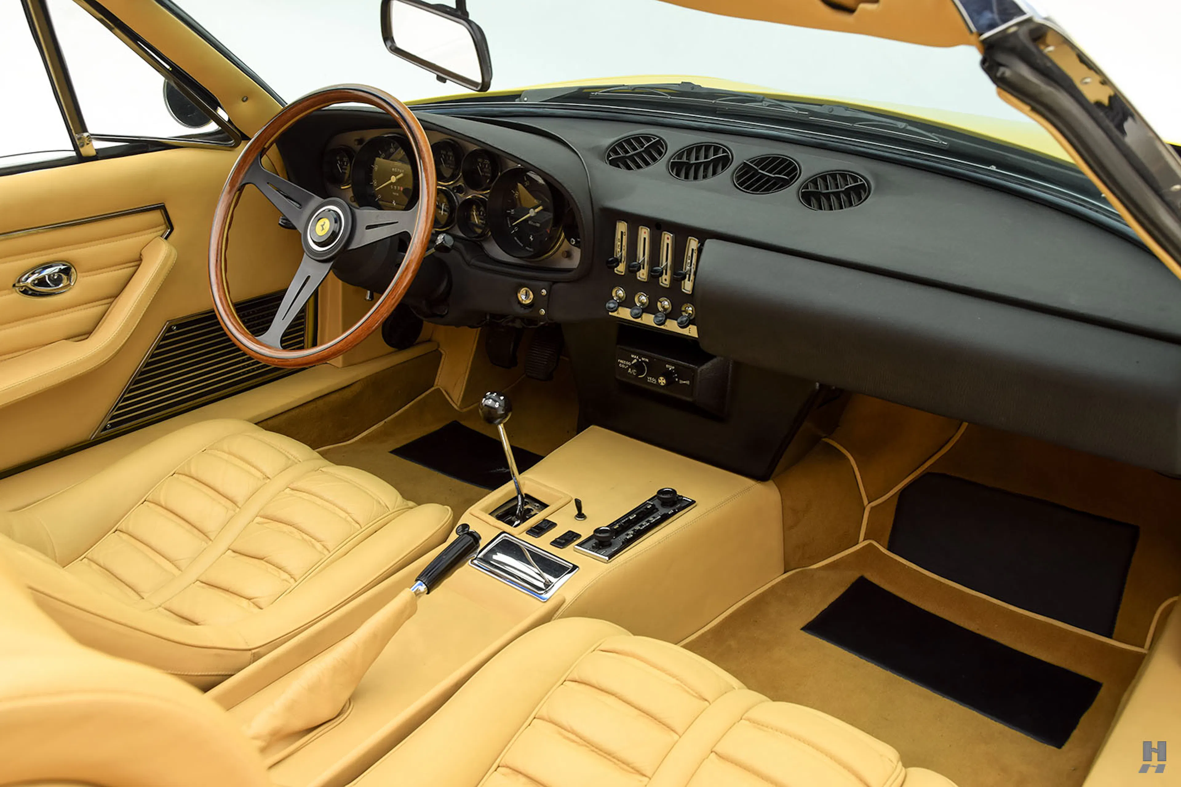 1971 Ferrari 365 GTB/4 Daytona 2dr Cut Spyder Courtesy of Hyman Ltd.