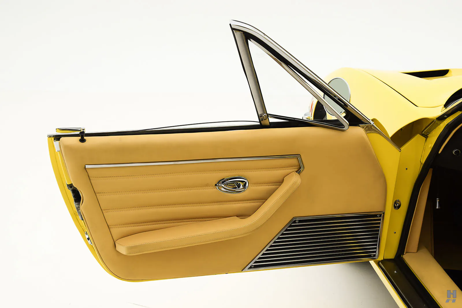 1971 Ferrari 365 GTB/4 Daytona 2dr Cut Spyder Courtesy of Hyman Ltd.
