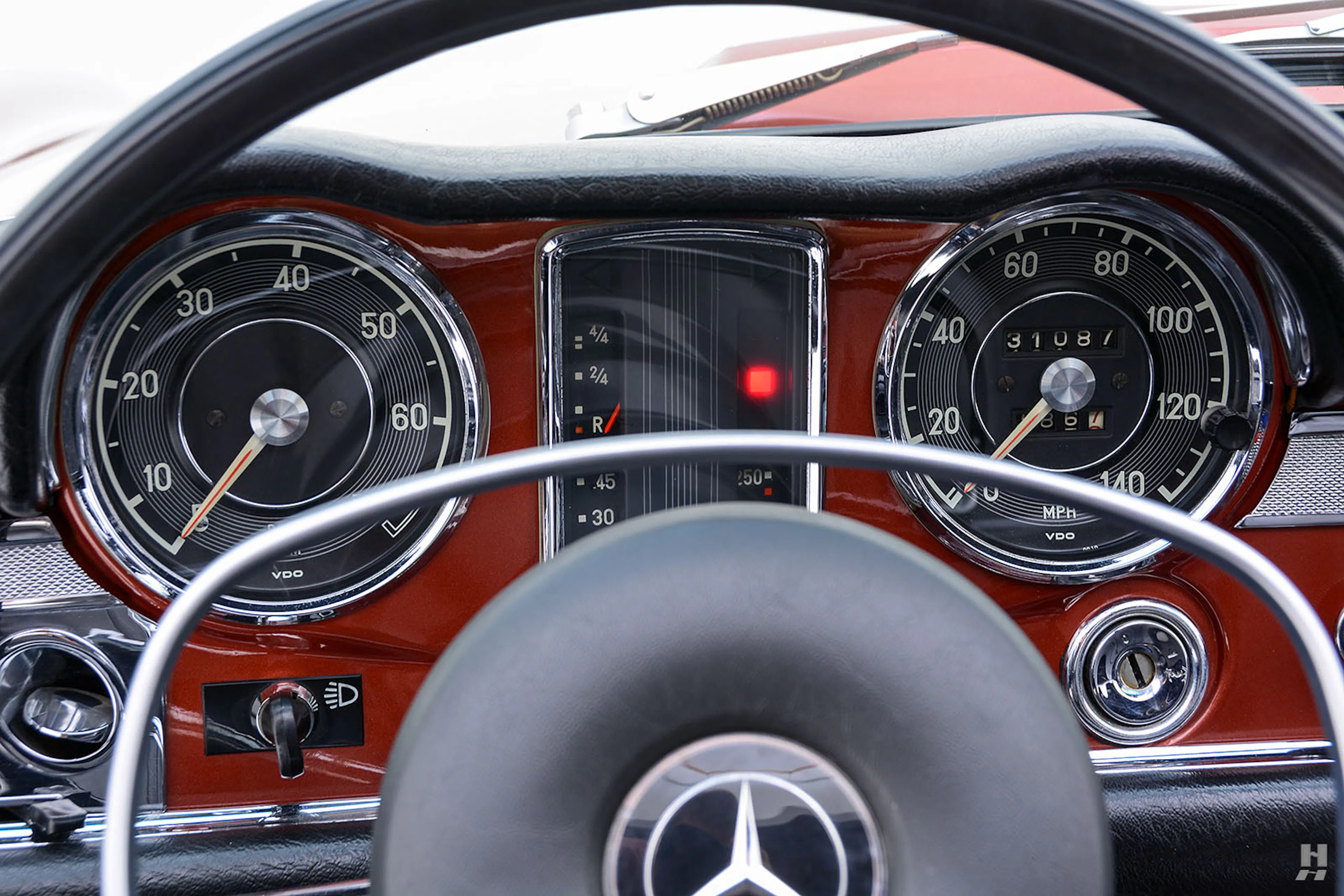 1971 Mercedes-Benz 280SL 2dr Convertible Courtesy of Hyman Ltd.