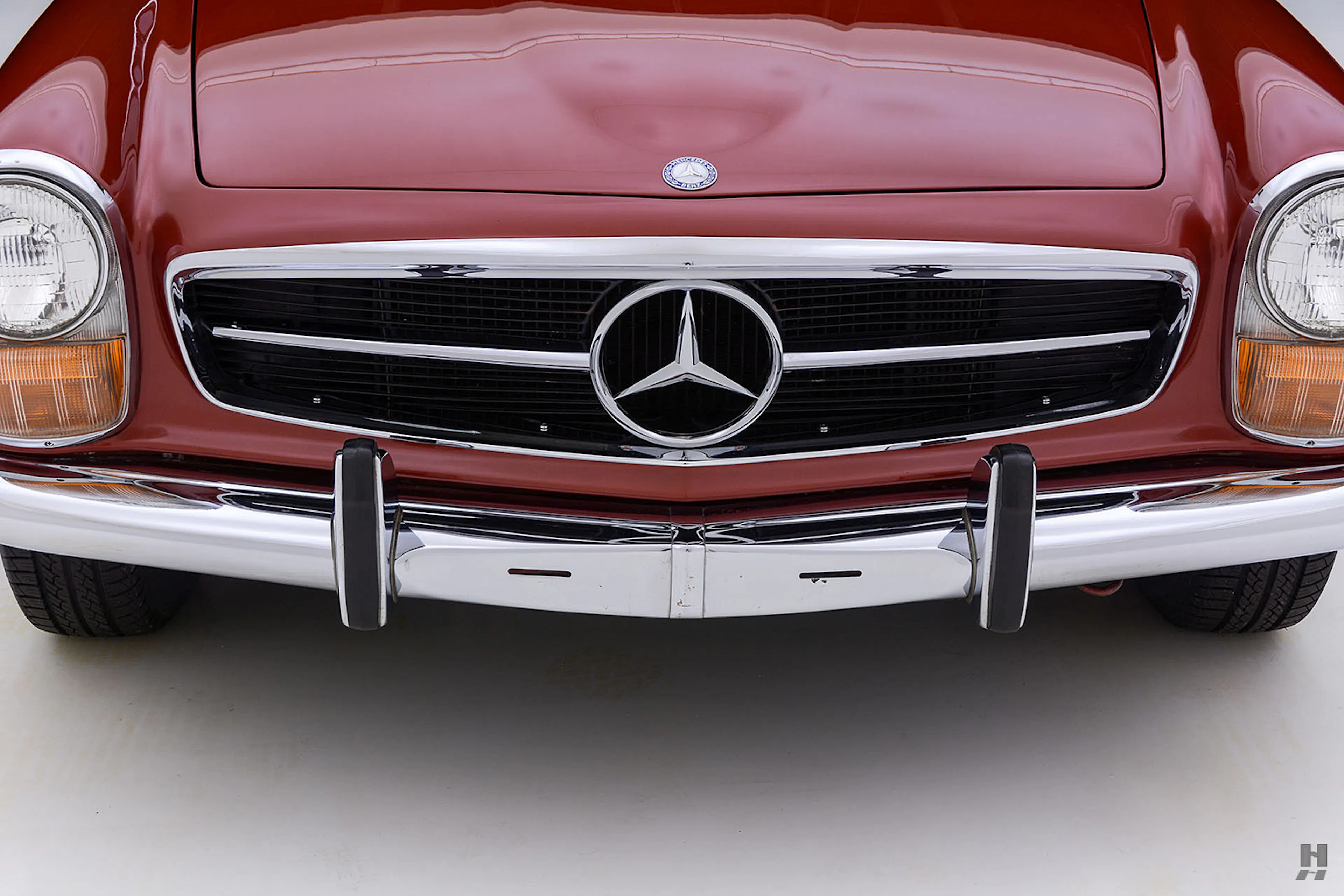 1971 Mercedes-Benz 280SL 2dr Convertible Courtesy of Hyman Ltd.