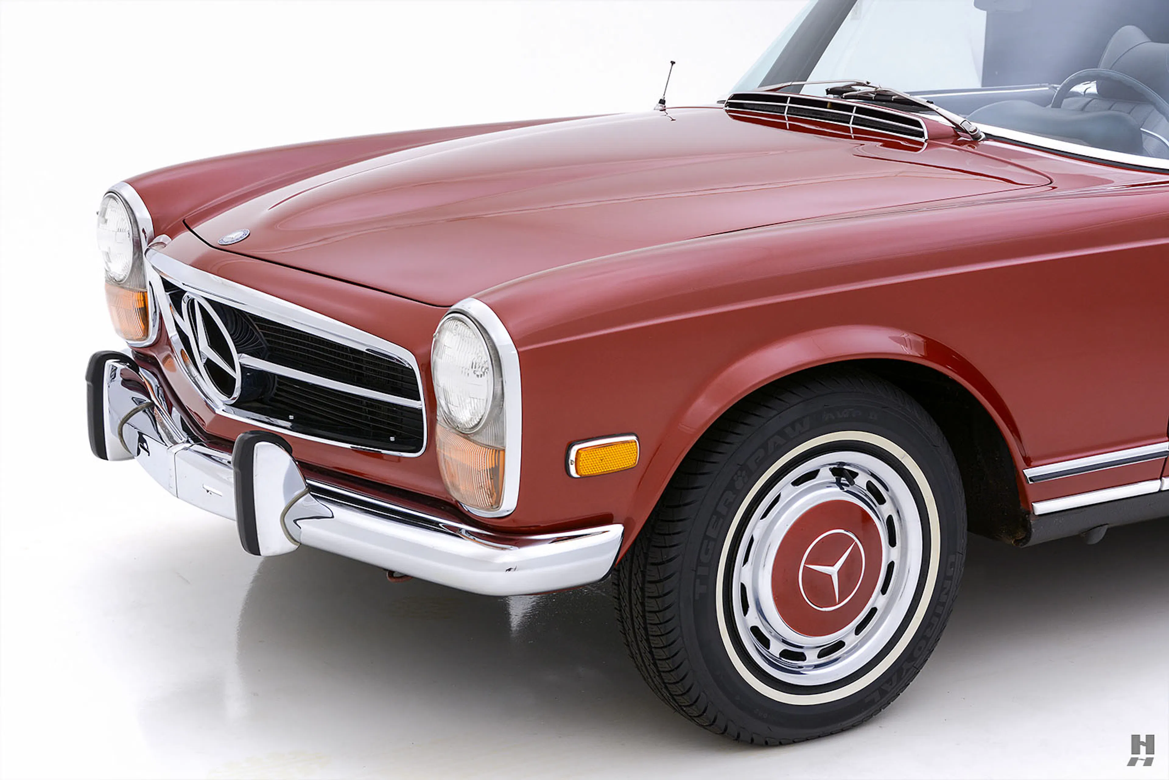 1971 Mercedes-Benz 280SL 2dr Convertible Courtesy of Hyman Ltd.