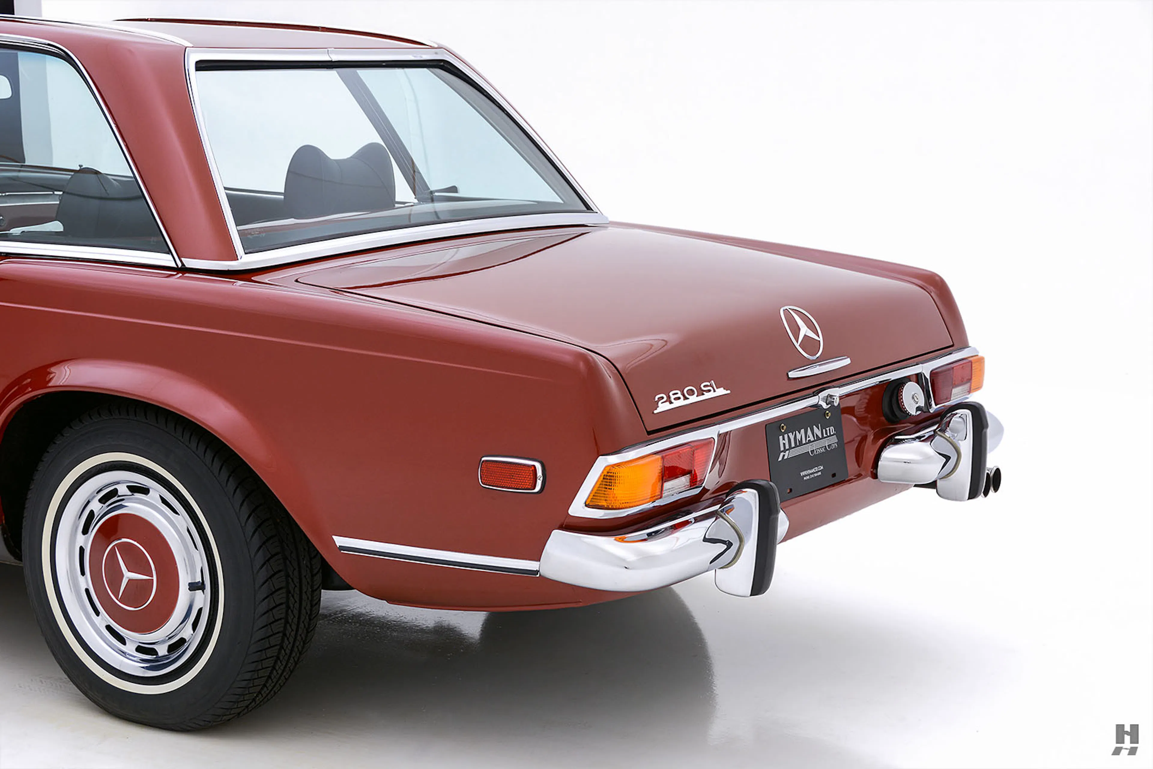 1971 Mercedes-Benz 280SL 2dr Convertible Courtesy of Hyman Ltd.