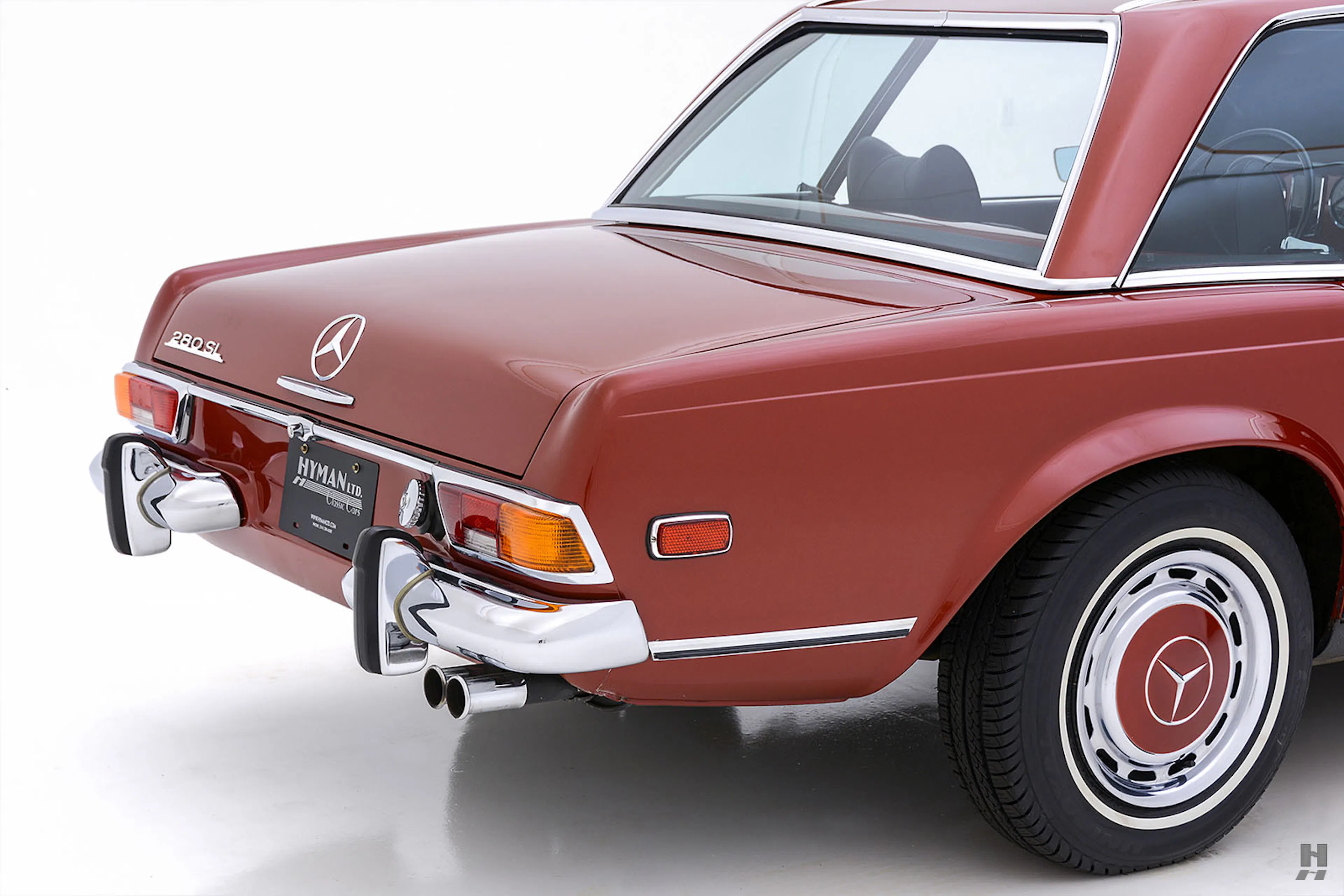 1971 Mercedes-Benz 280SL 2dr Convertible Courtesy of Hyman Ltd.