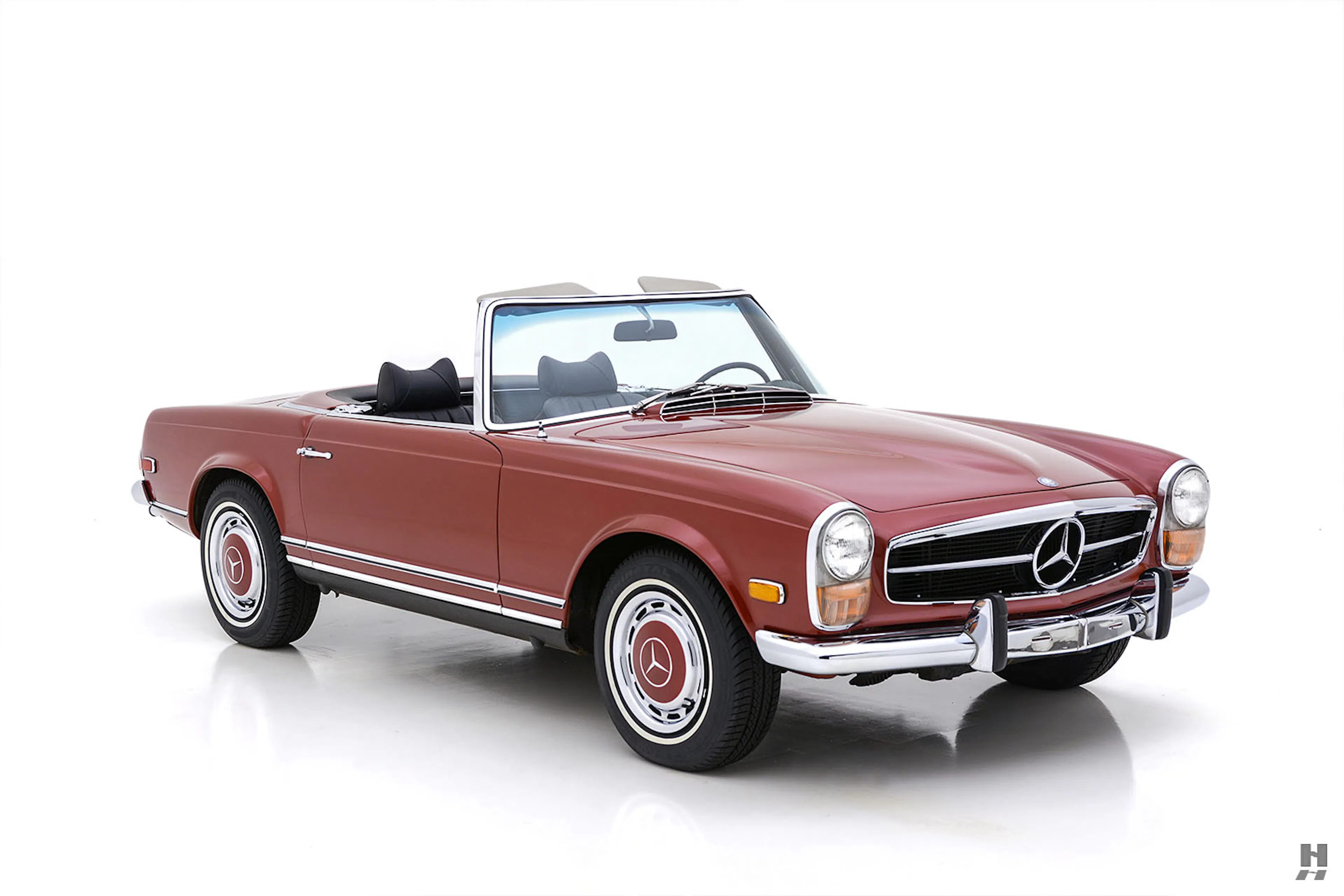 1971 Mercedes-Benz 280SL 2dr Convertible Courtesy of Hyman Ltd.