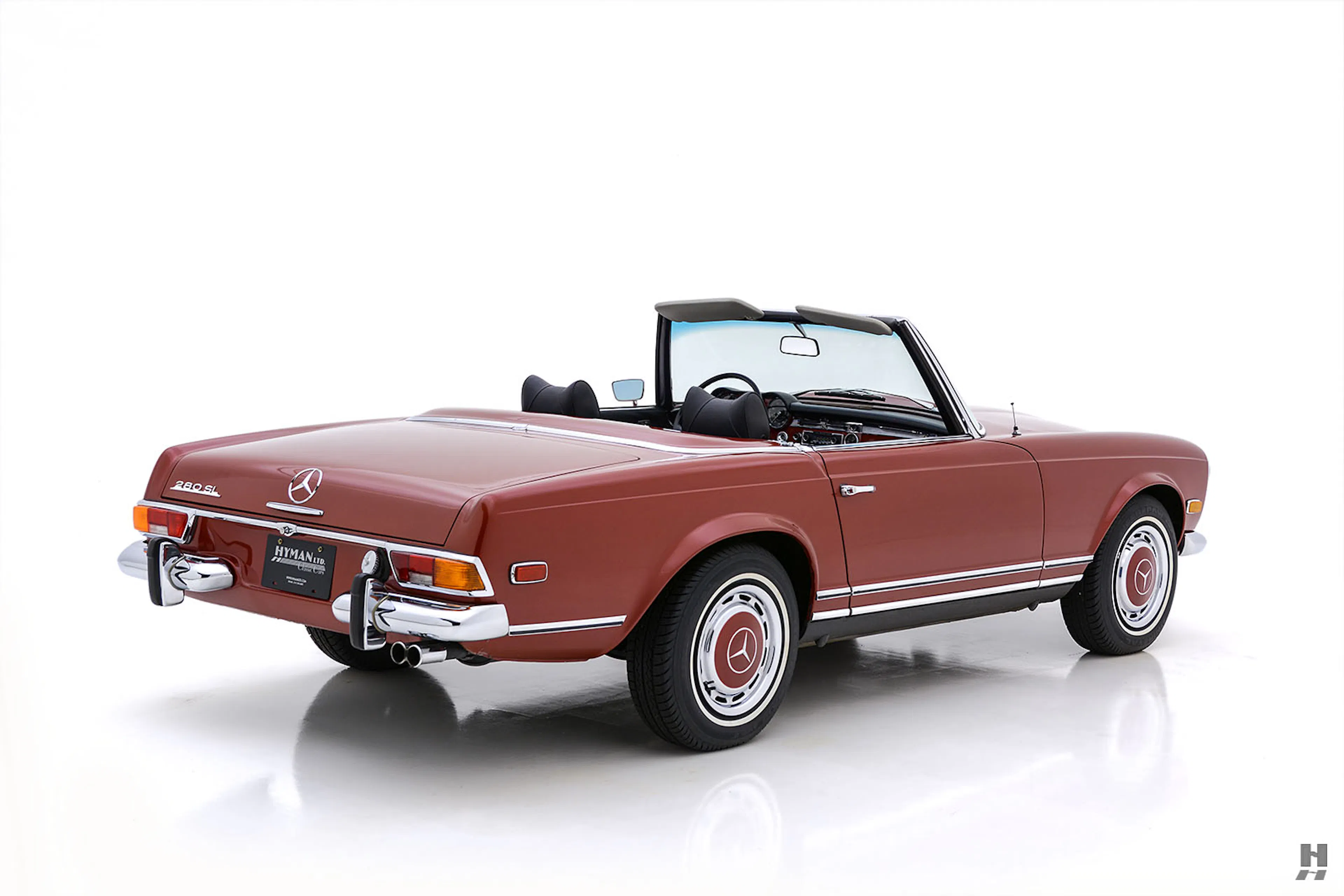 1971 Mercedes-Benz 280SL 2dr Convertible Courtesy of Hyman Ltd.