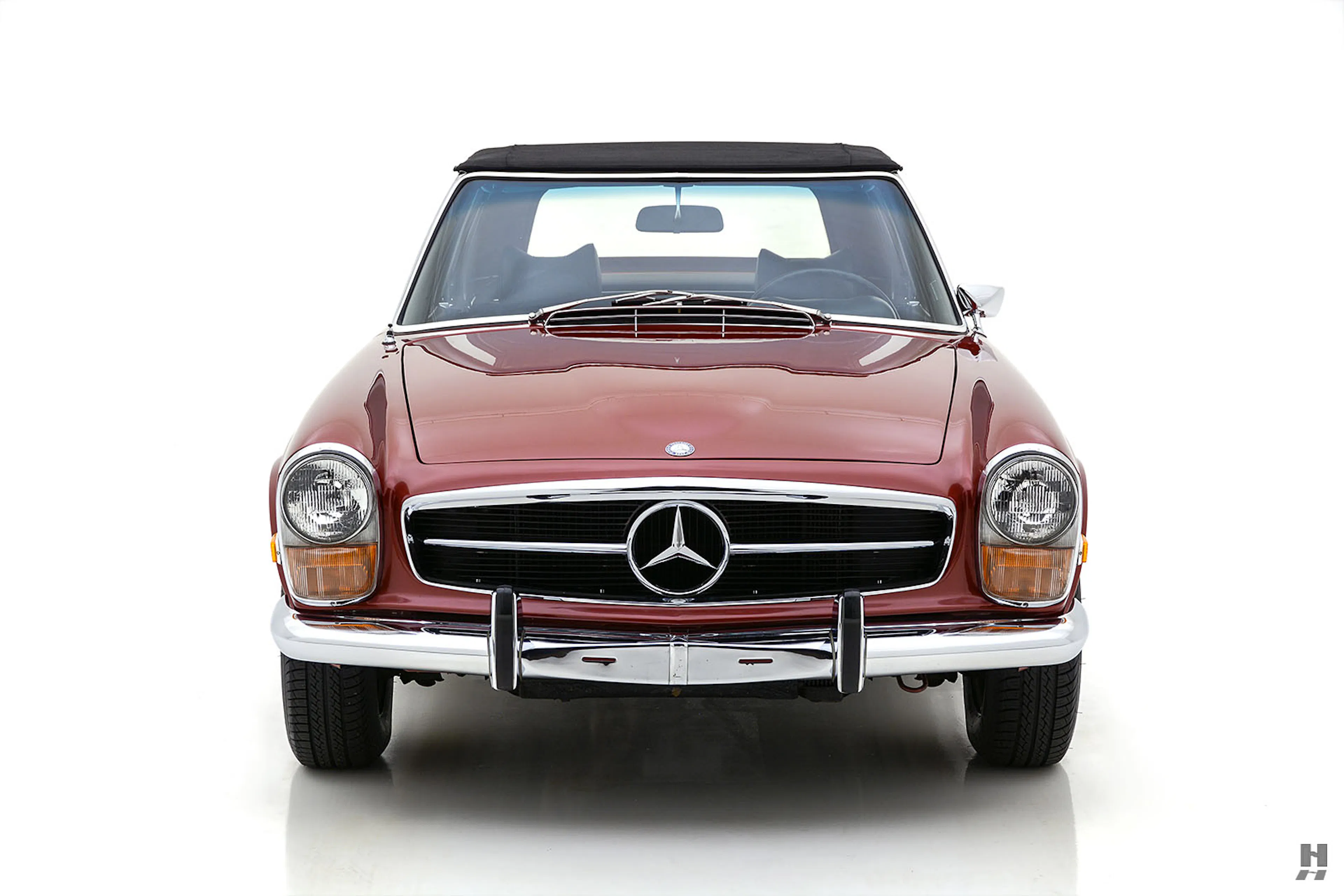 1971 Mercedes-Benz 280SL 2dr Convertible Courtesy of Hyman Ltd.