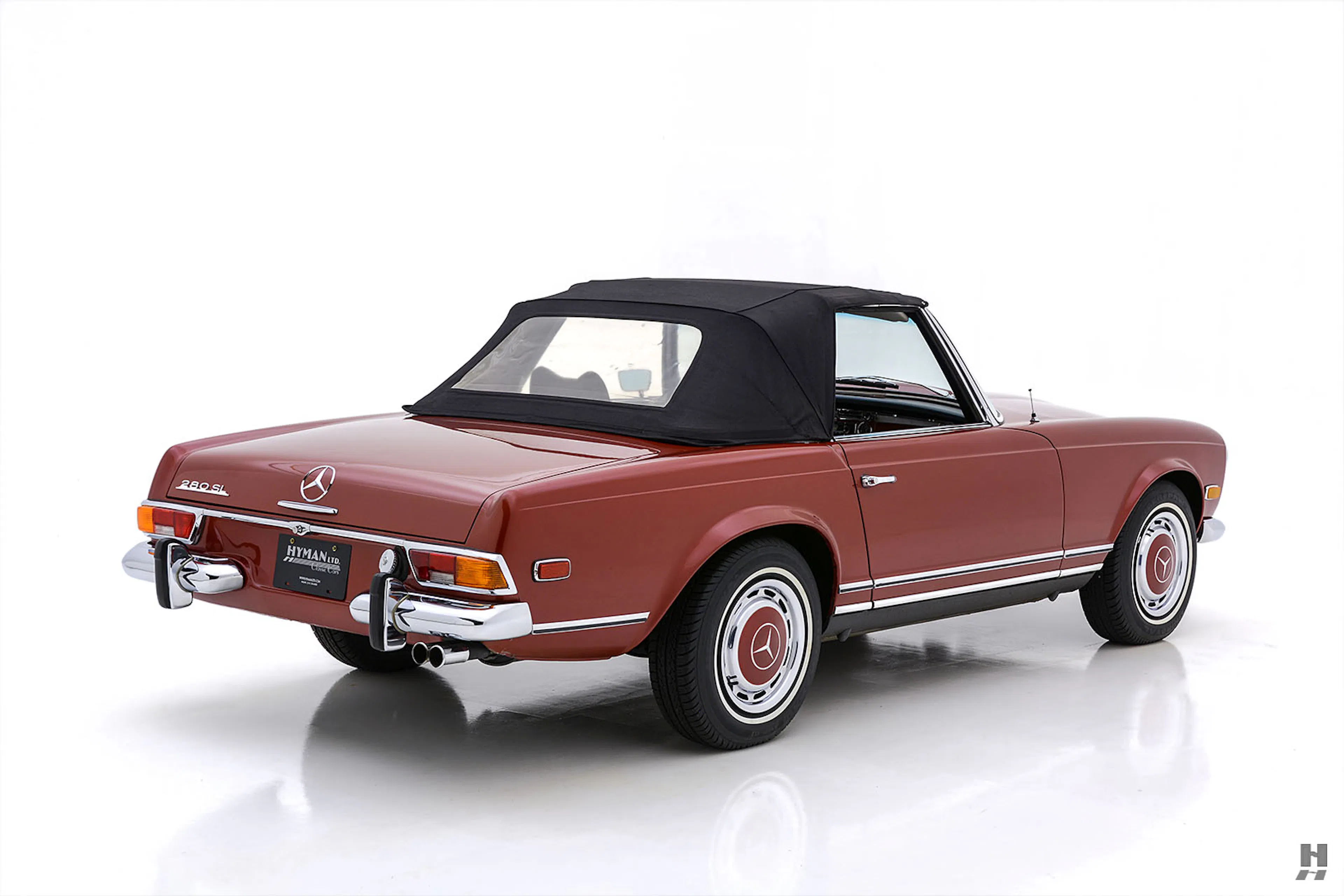 1971 Mercedes-Benz 280SL 2dr Convertible Courtesy of Hyman Ltd.