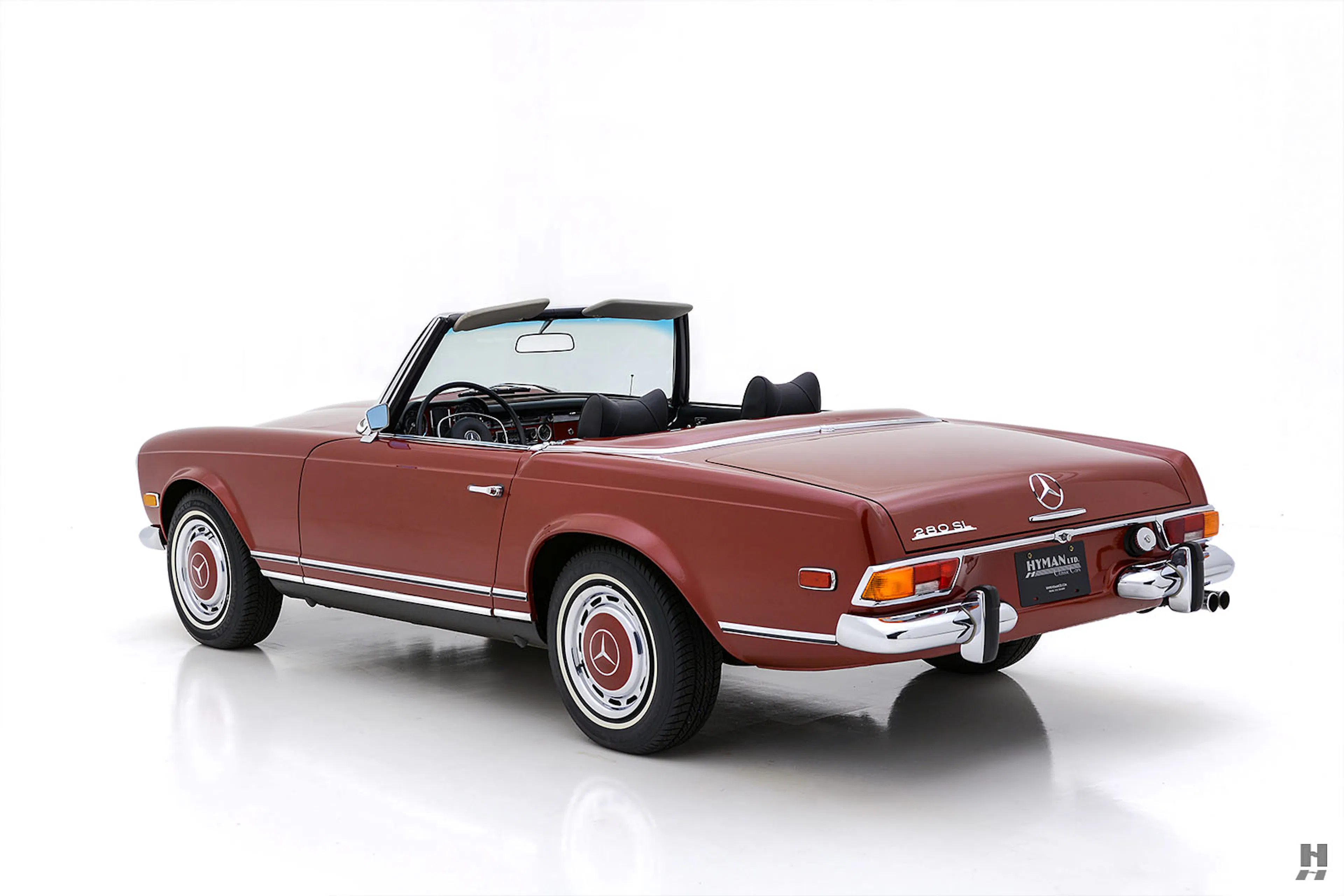 1971 Mercedes-Benz 280SL 2dr Convertible Courtesy of Hyman Ltd.