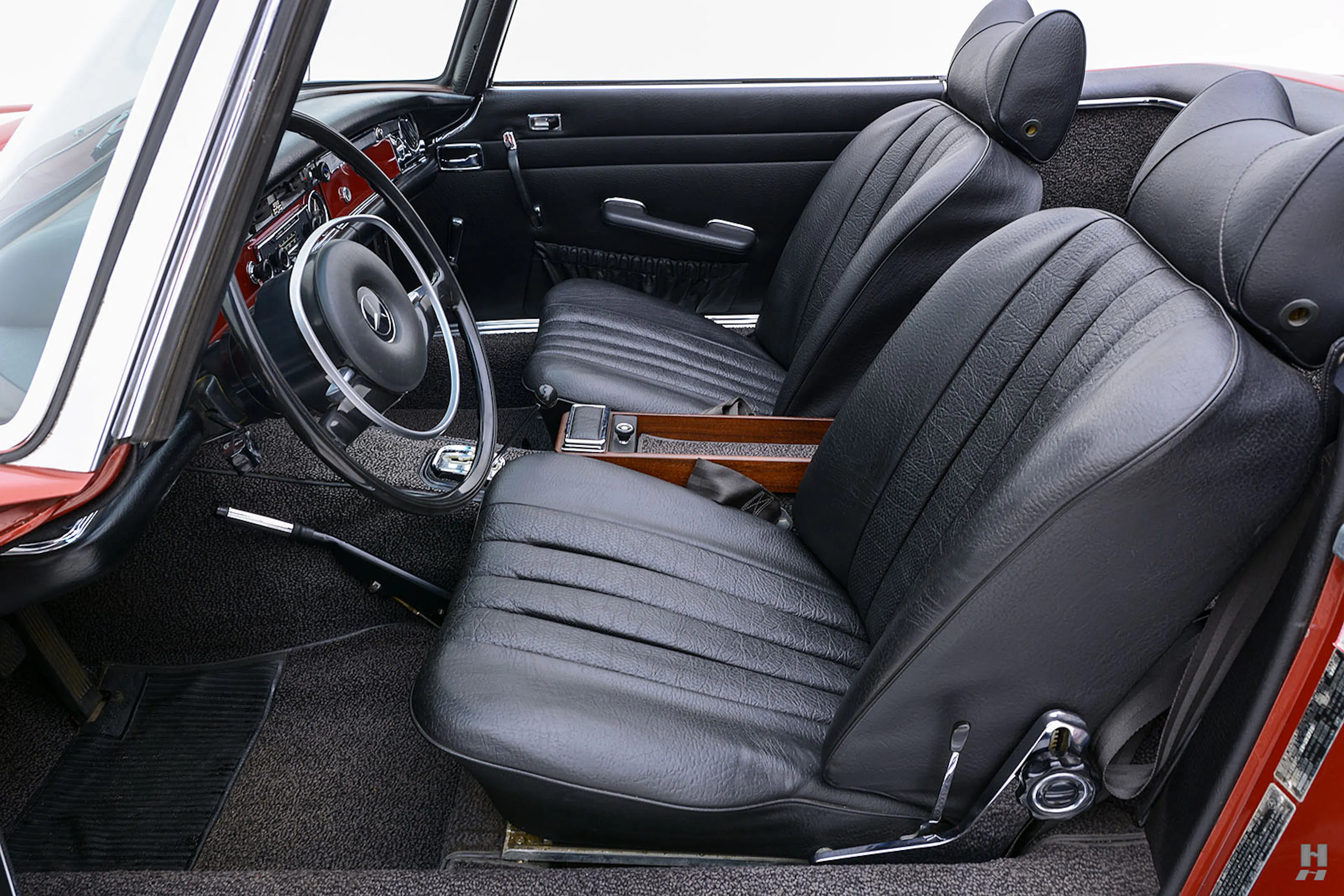 1971 Mercedes-Benz 280SL 2dr Convertible Courtesy of Hyman Ltd.