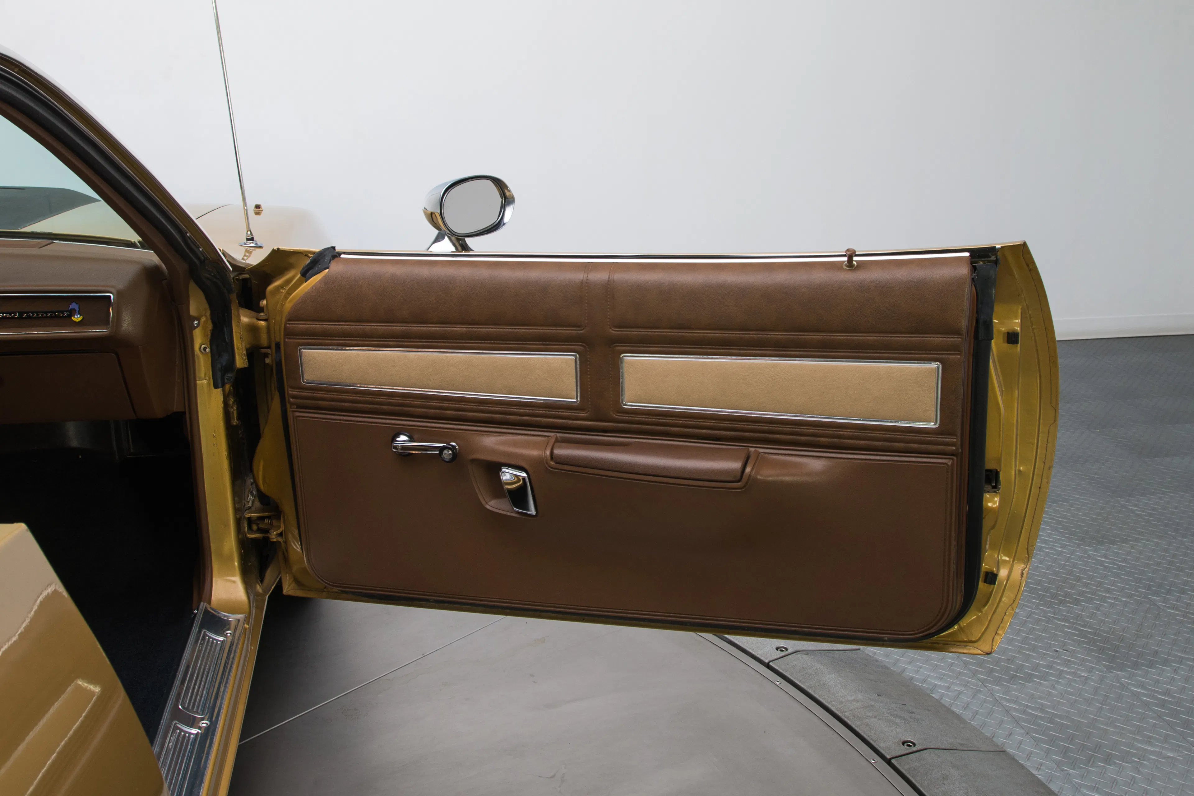 1971 Plymouth Road Runner 2dr Hardtop Coupe Courtesy of RK Motors