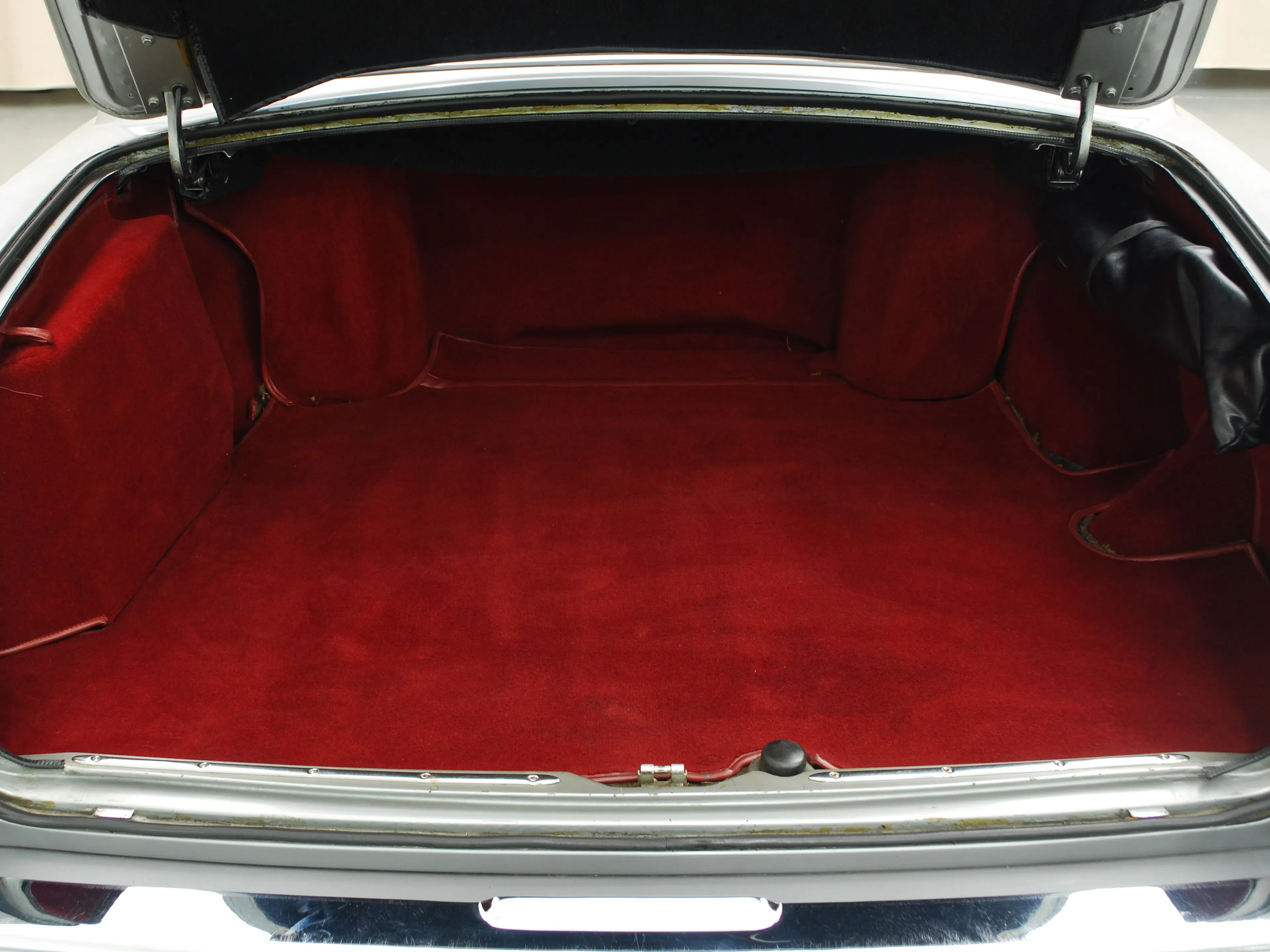 1971 Rolls-Royce Silver Shadow Standard Steel 4dr Sedan Courtesy of Hyman Ltd.