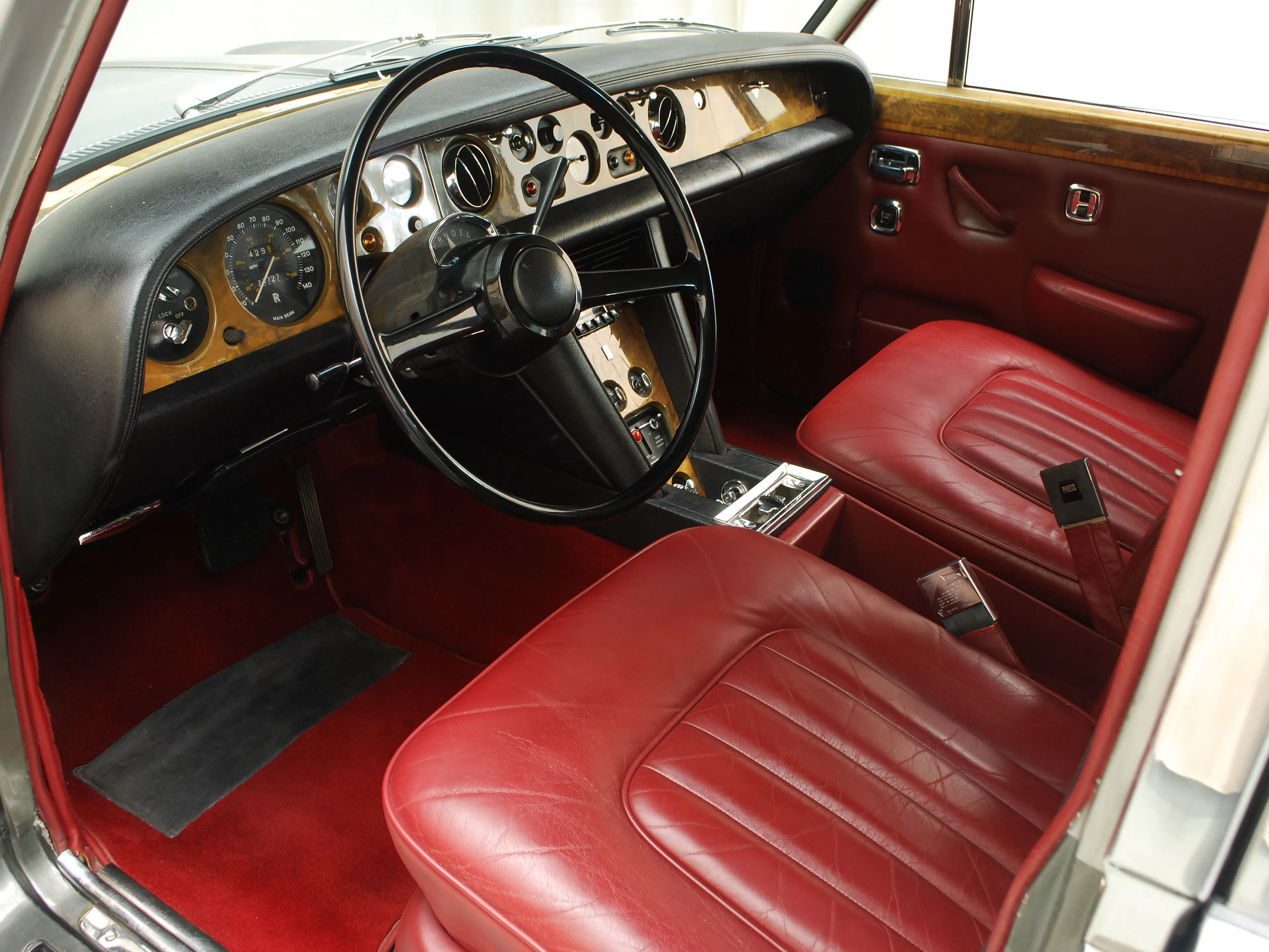 1971 Rolls-Royce Silver Shadow Standard Steel 4dr Sedan Courtesy of Hyman Ltd.