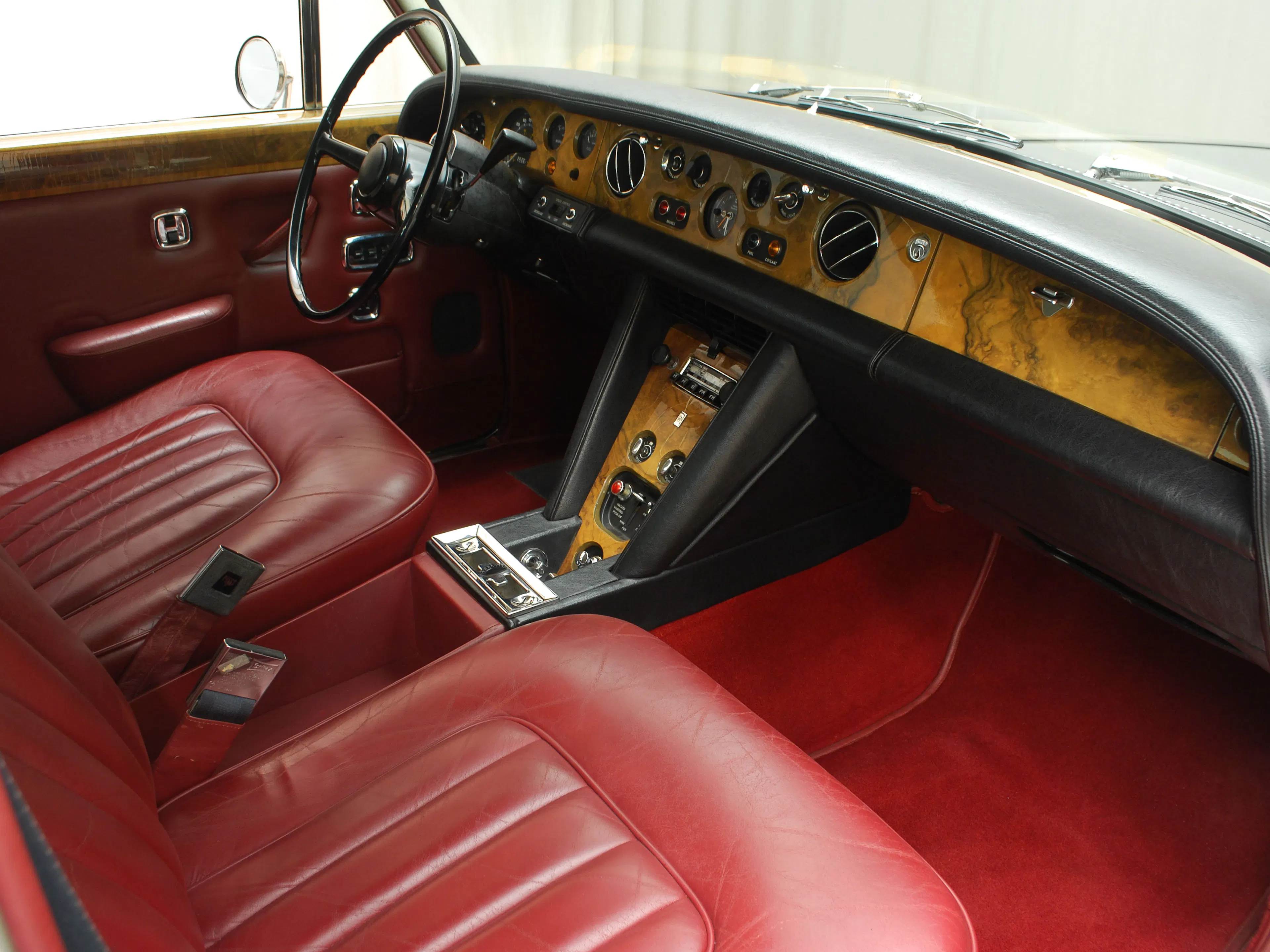 1971 Rolls-Royce Silver Shadow Standard Steel 4dr Sedan Courtesy of Hyman Ltd.