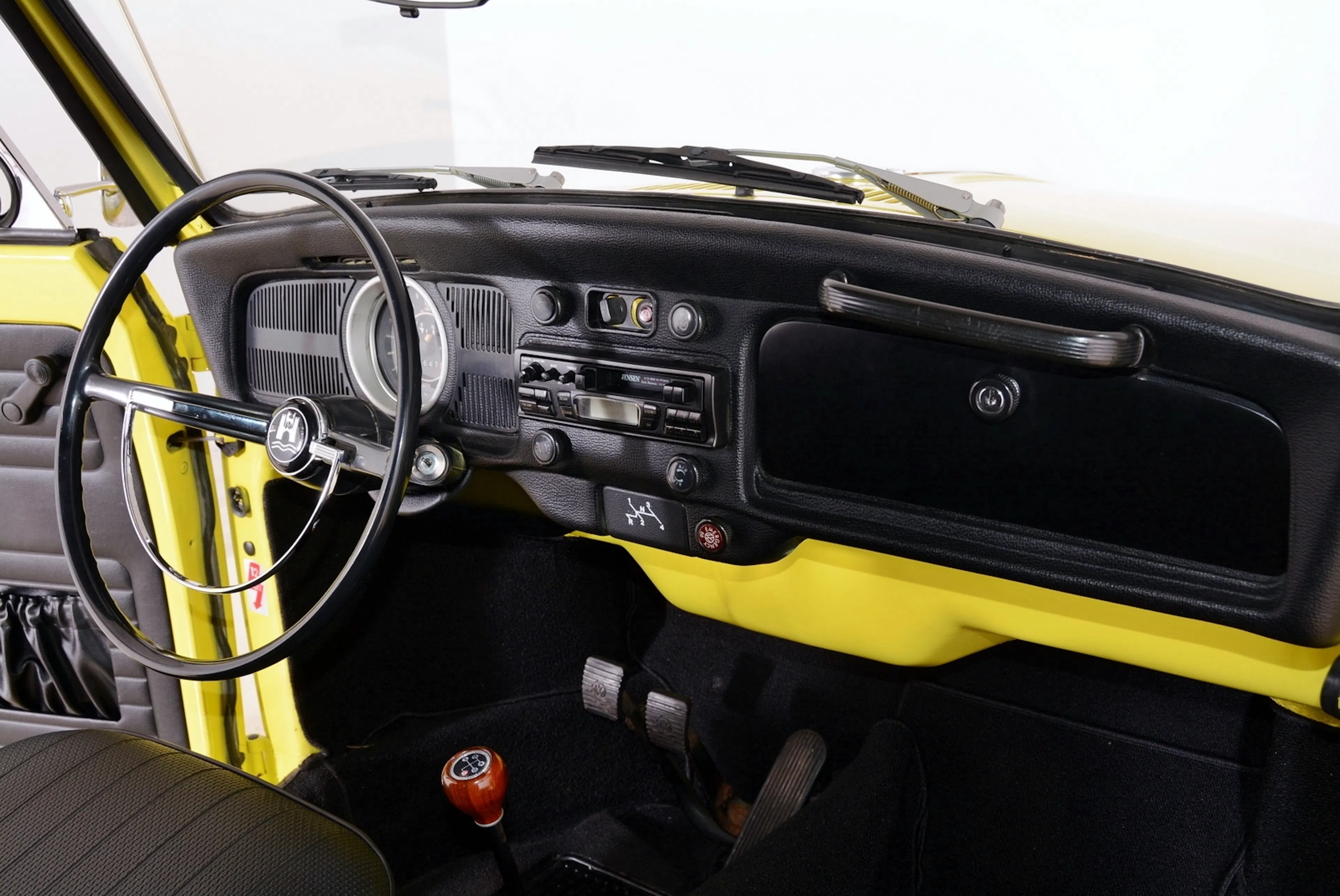 1971 Volkswagen Super Beetle 2dr Convertible Courtesy of Volo
