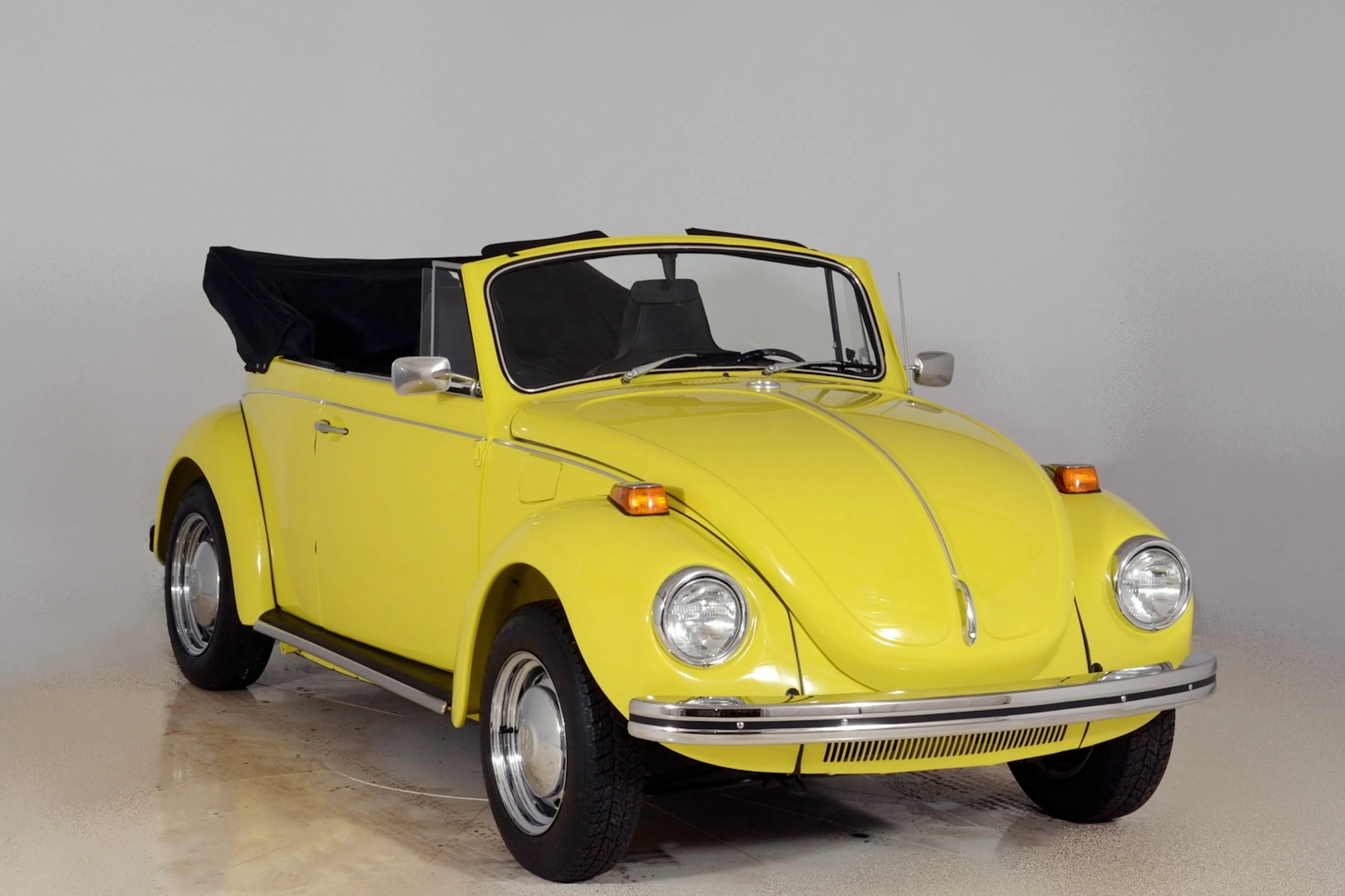 1971 Volkswagen Super Beetle 2dr Convertible Courtesy of Volo