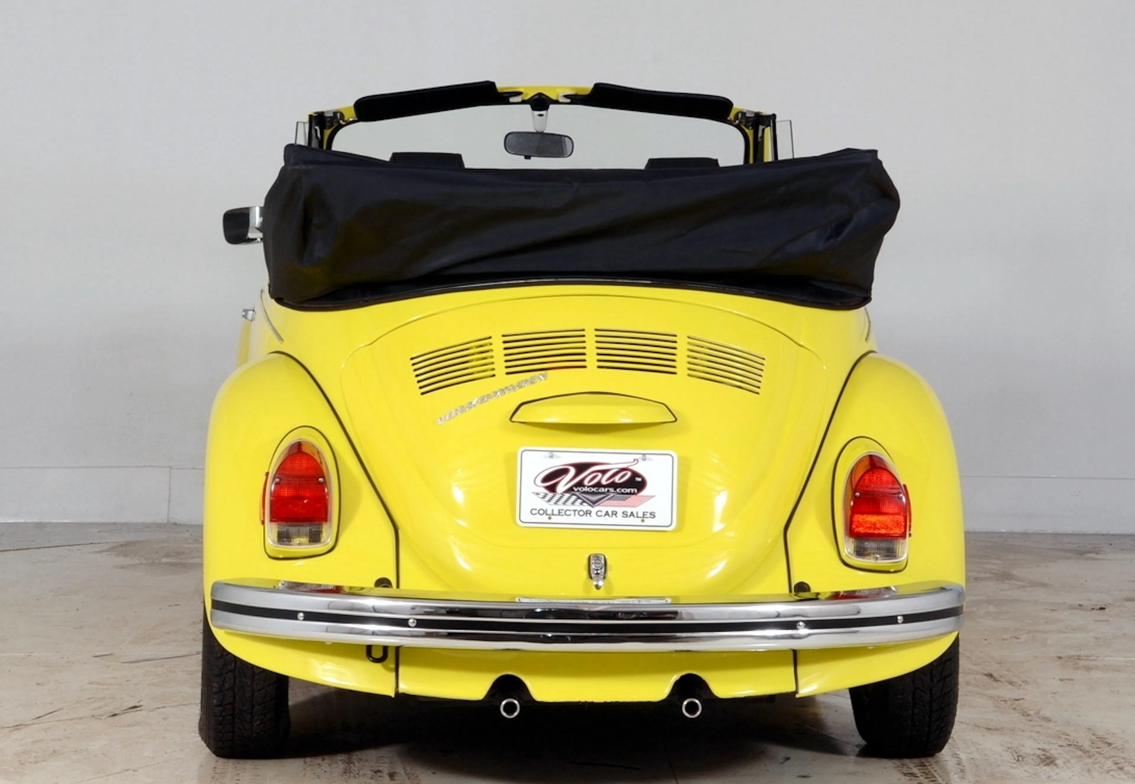1971 Volkswagen Super Beetle 2dr Convertible Courtesy of Volo