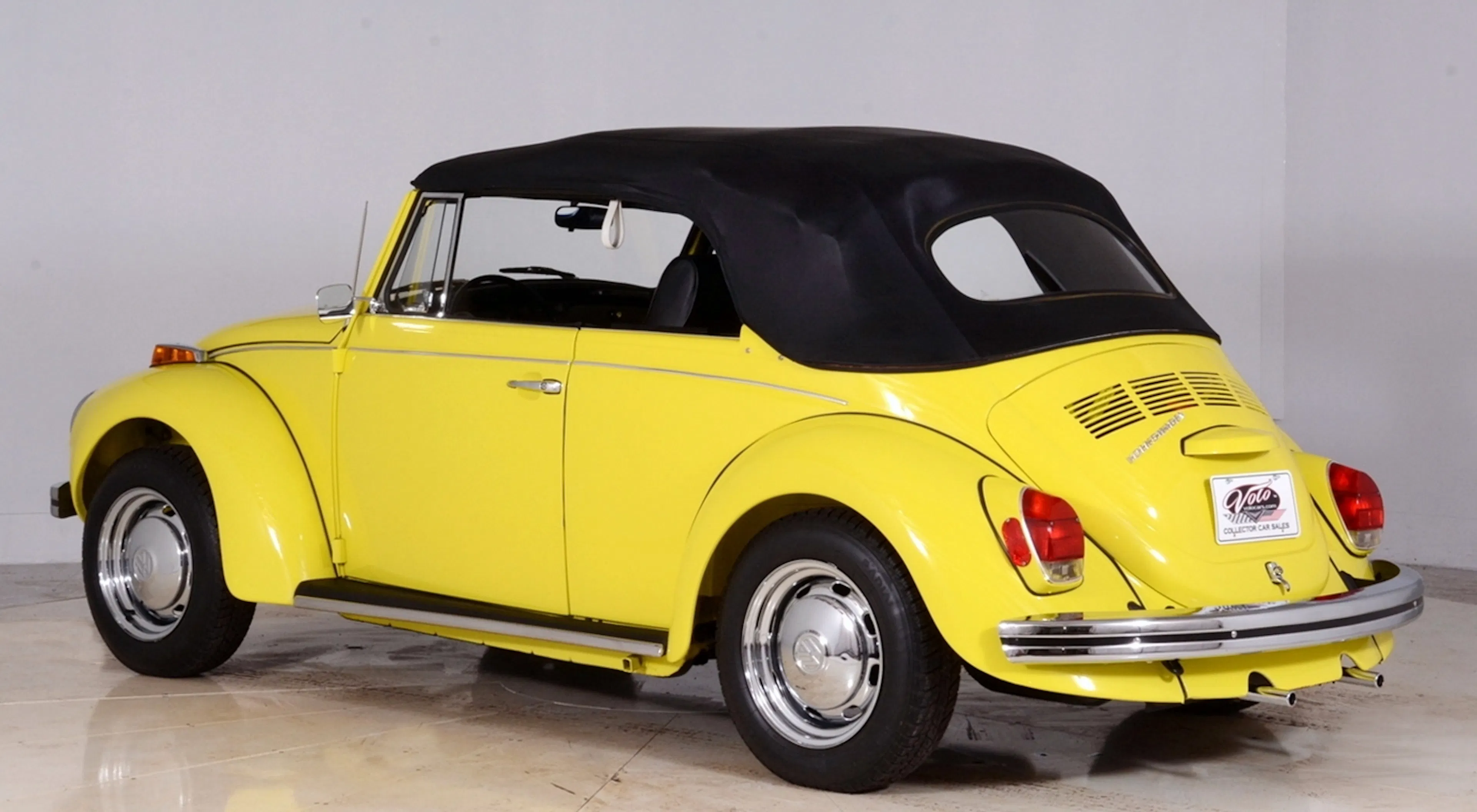 1971 Volkswagen Super Beetle 2dr Convertible Courtesy of Volo