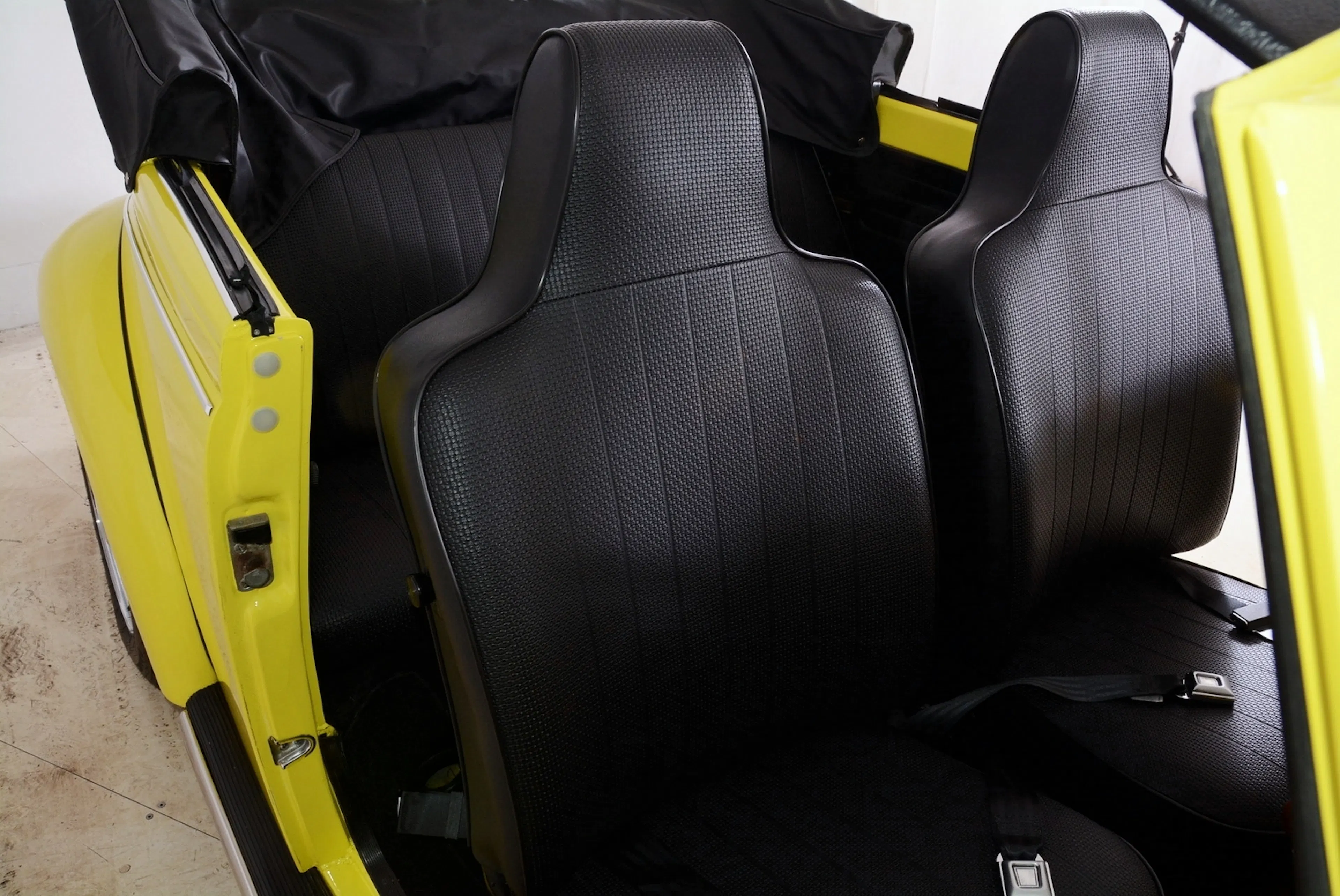 1971 Volkswagen Super Beetle 2dr Convertible Courtesy of Volo