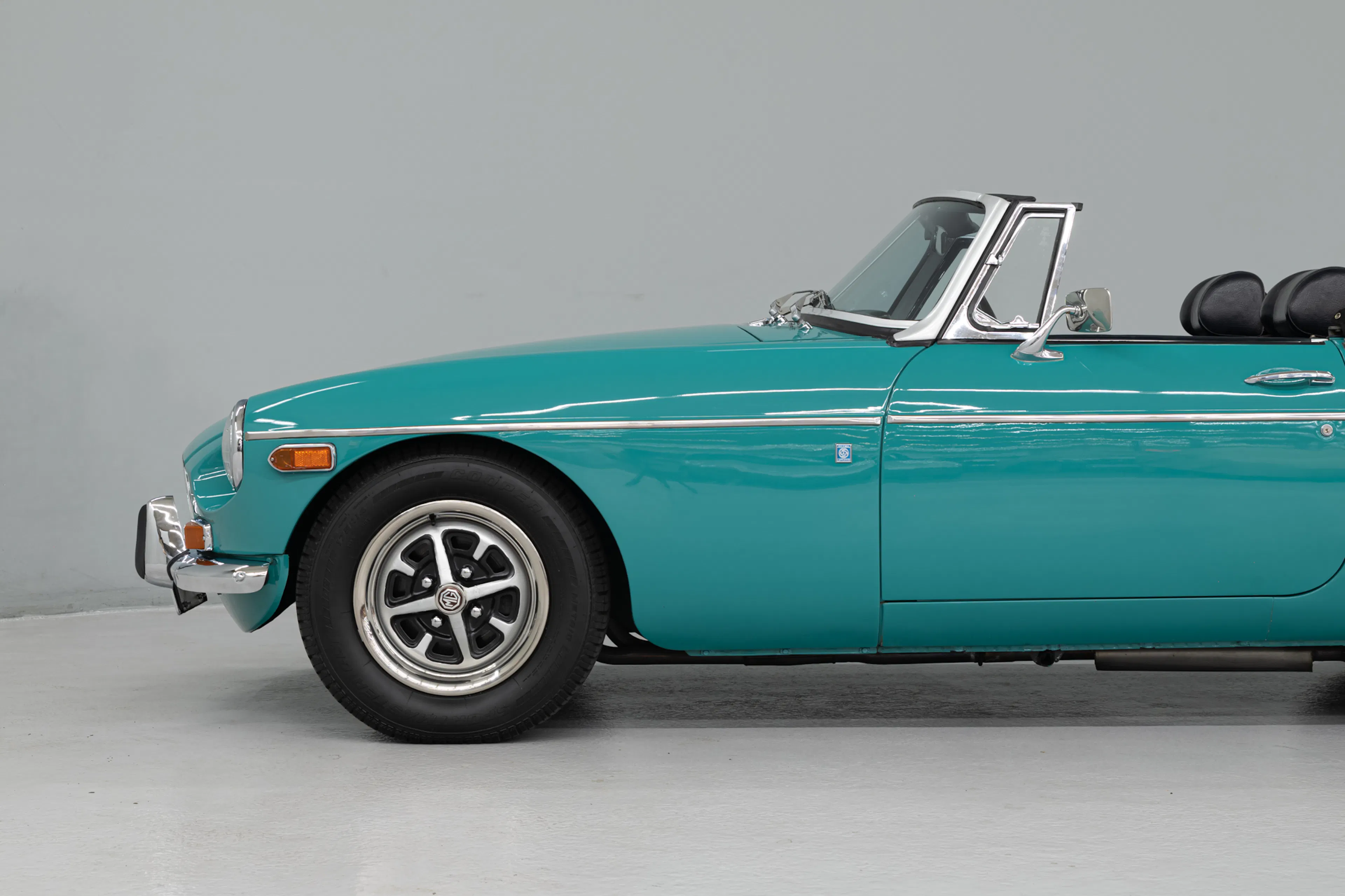1972 MG MGB Mk III 2dr Roadster Courtesy of AutoBarn Classic Cars