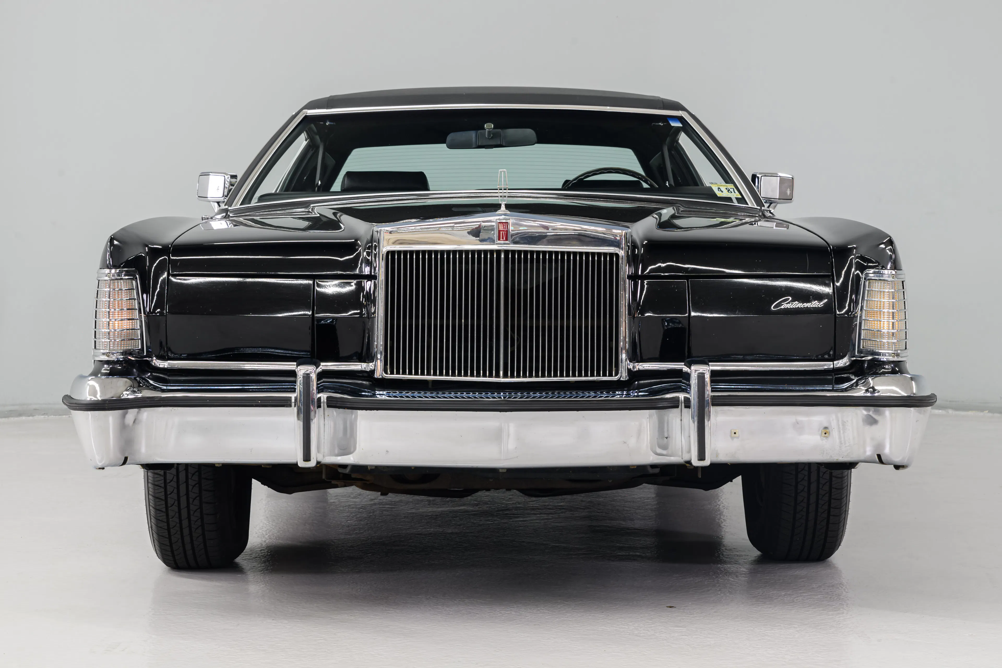 1974 Lincoln Continental Mk IV Base | Hagerty Valuation Tools®