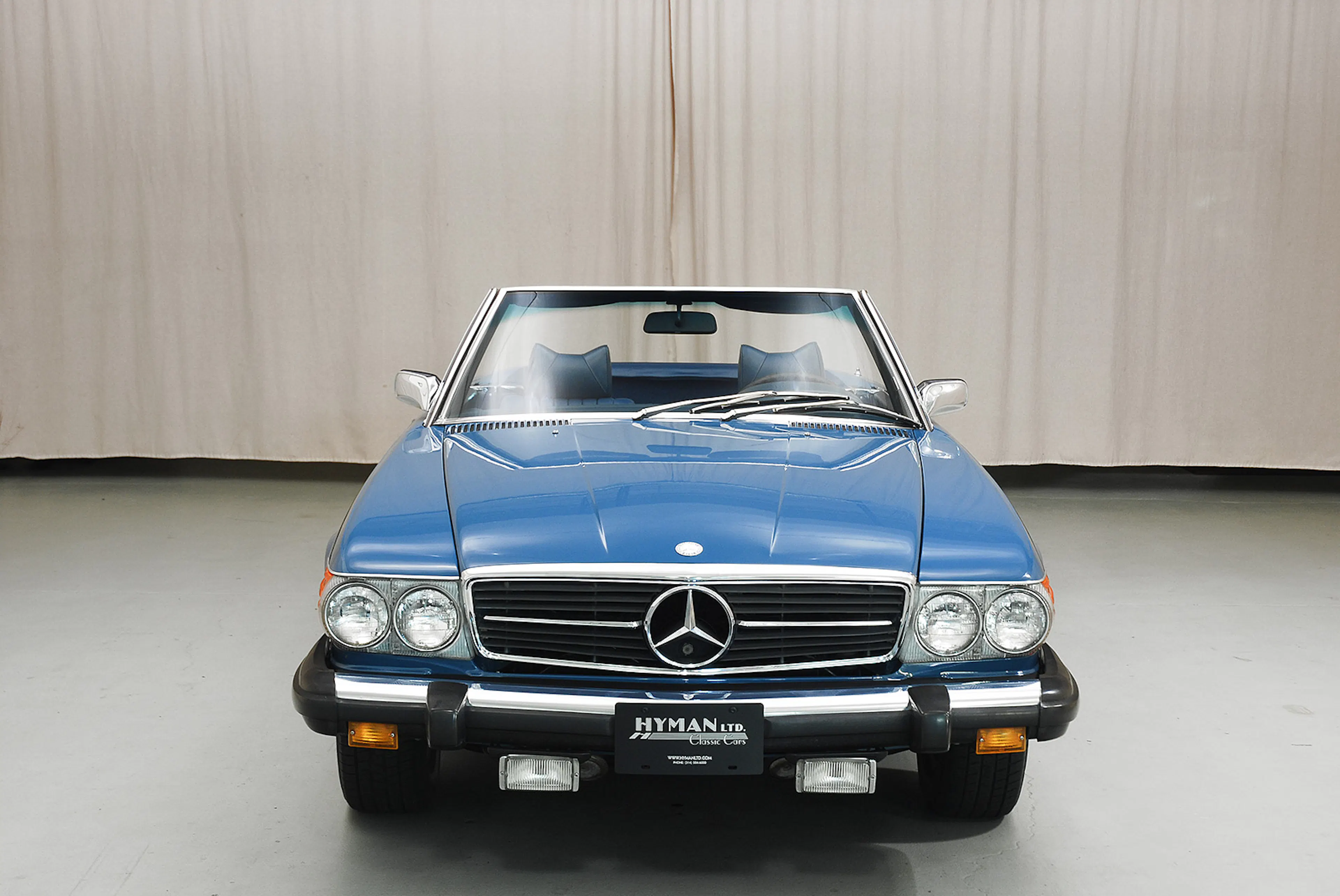 1974 Mercedes-Benz 450SL 2dr Roadster Courtesy of Hyman Ltd.