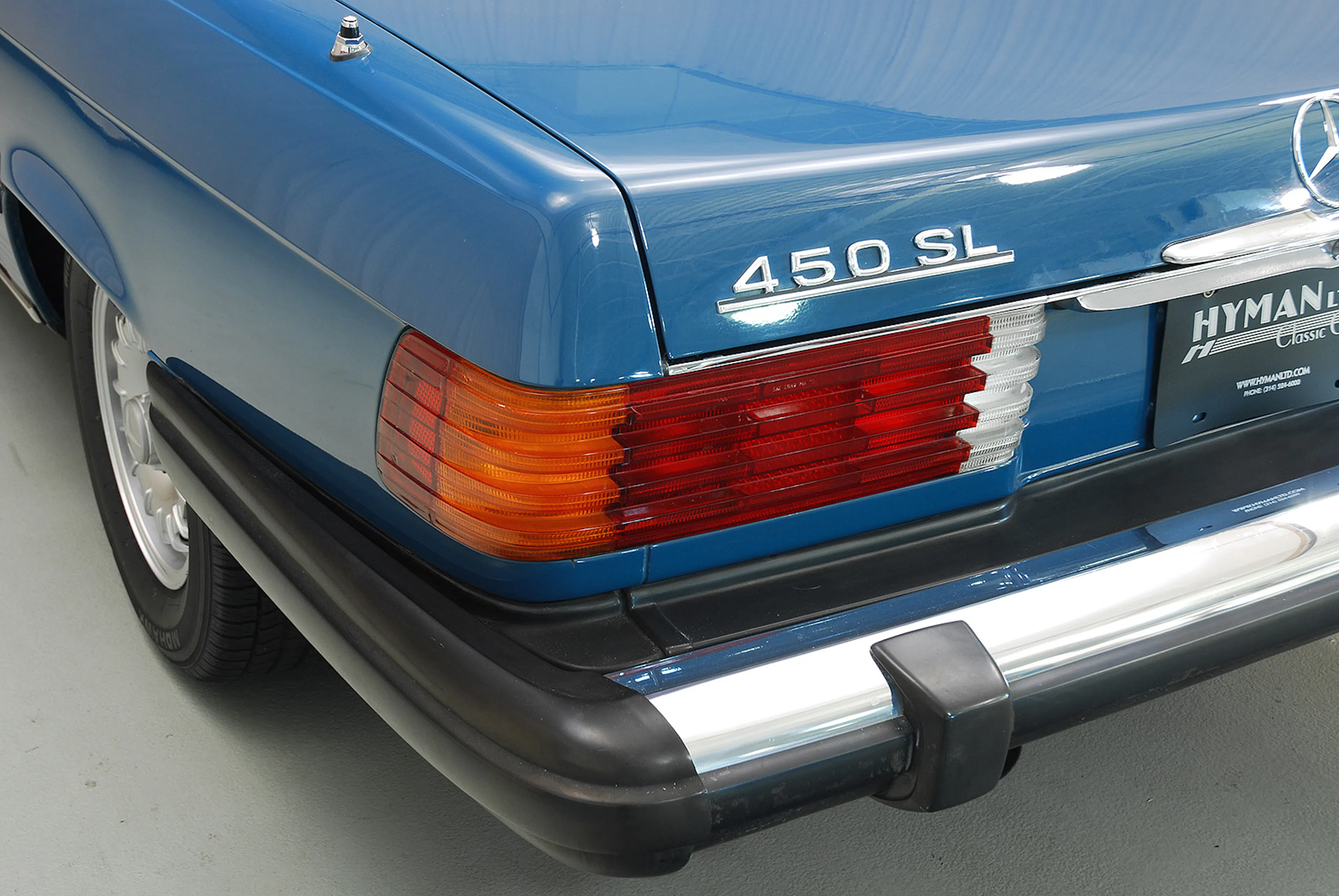 1974 Mercedes-Benz 450SL 2dr Roadster Courtesy of Hyman Ltd.