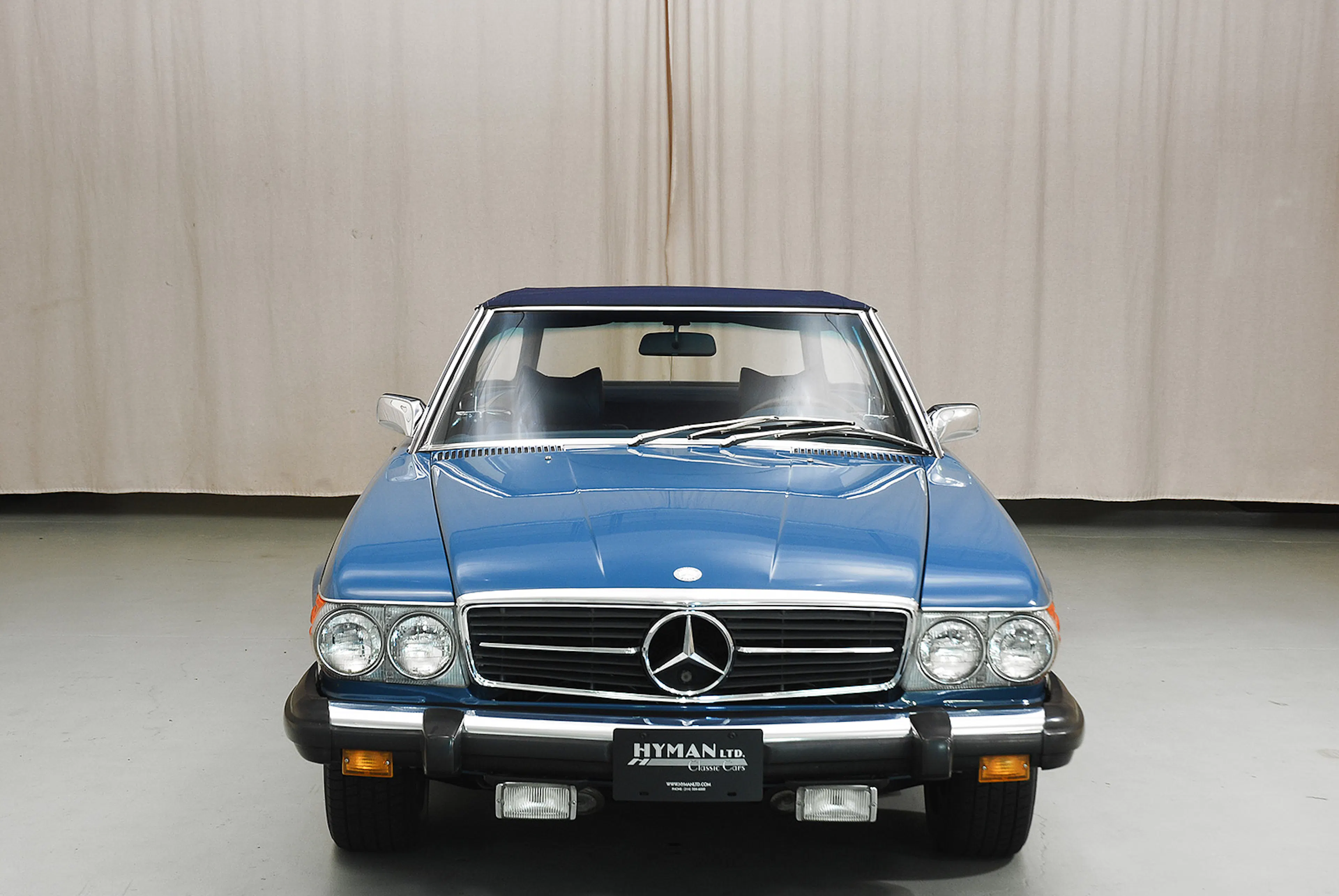 1974 Mercedes-Benz 450SL 2dr Roadster Courtesy of Hyman Ltd.