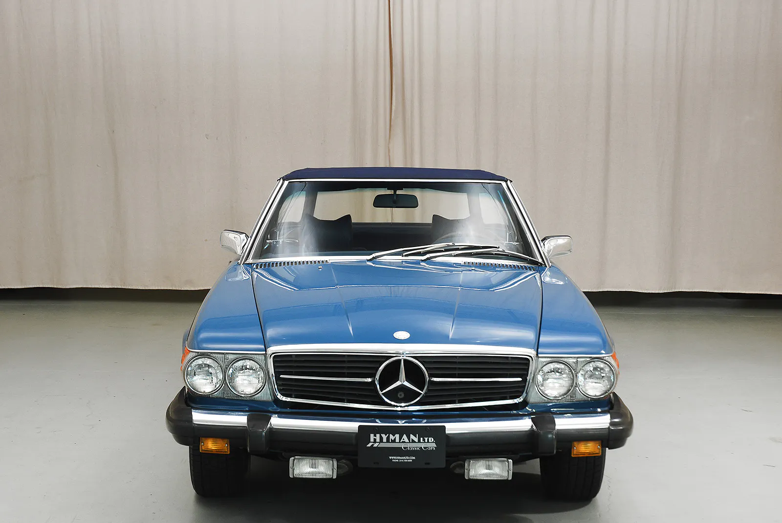 1974 Mercedes-Benz 450SL 2dr Roadster Courtesy of Hyman Ltd.