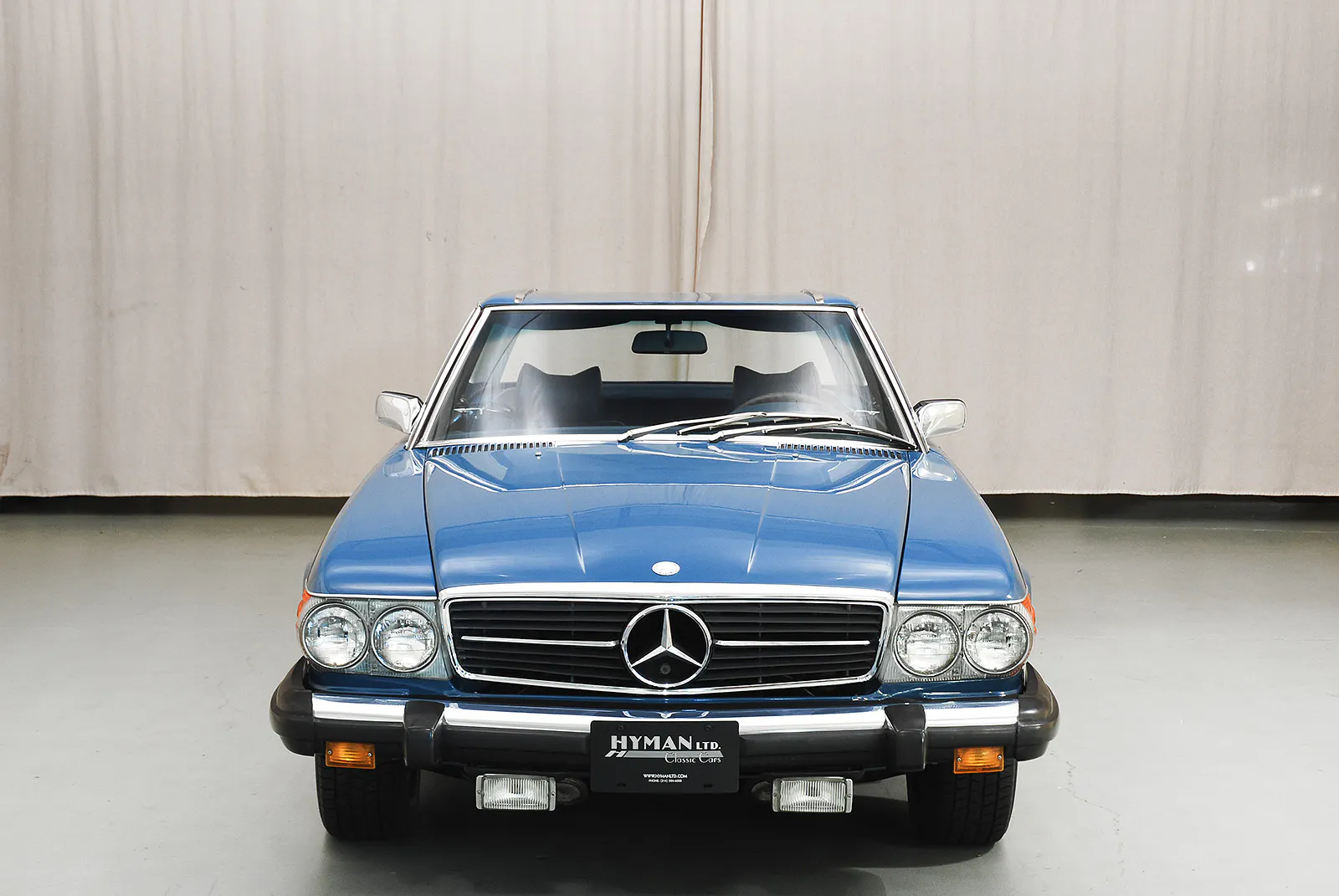 1974 Mercedes-Benz 450SL 2dr Roadster Courtesy of Hyman Ltd.