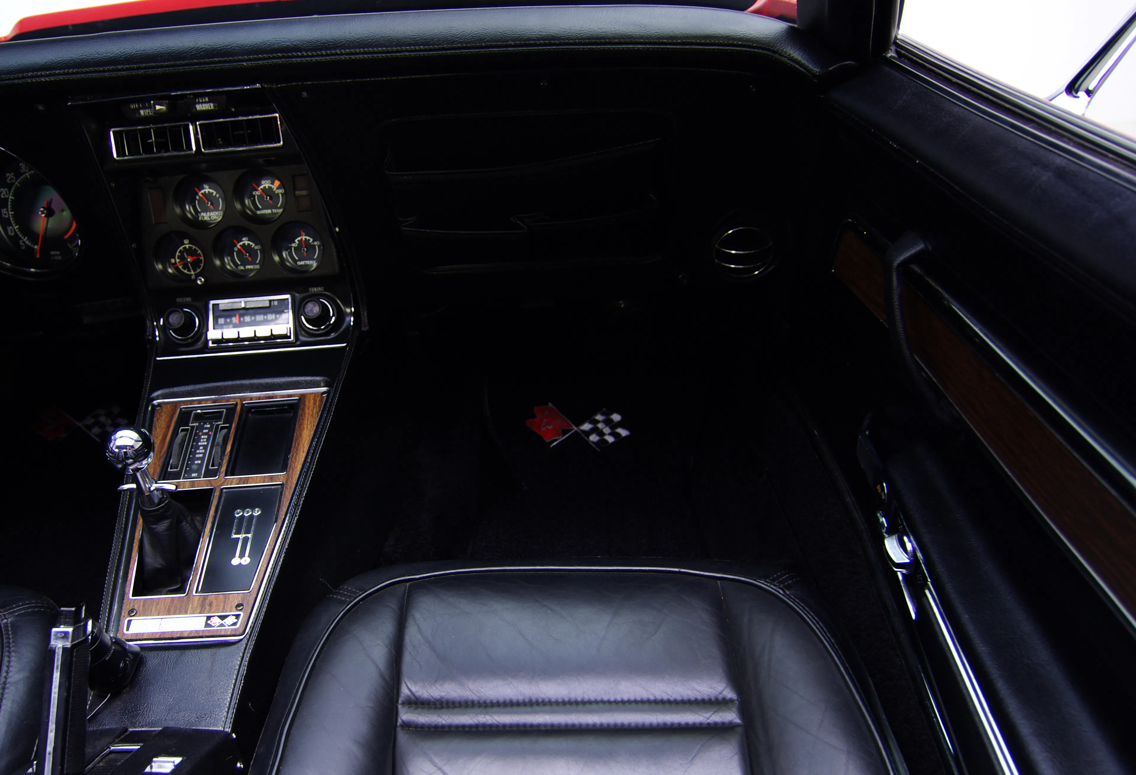 1975 Chevrolet Corvette 2dr Convertible Courtesy of RK Motors