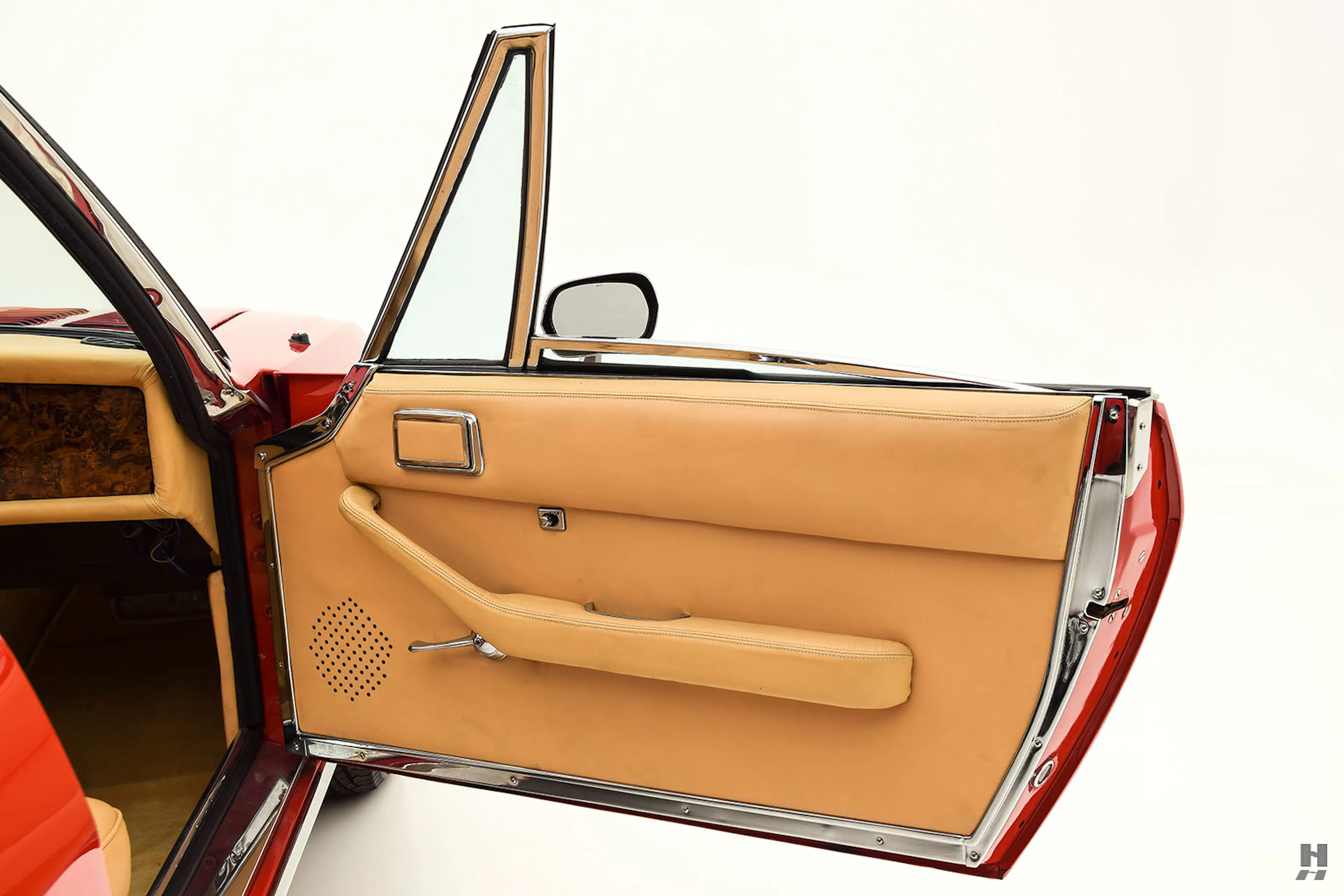 1975 Jensen Interceptor III 2dr Convertible Courtesy of Hyman Ltd.