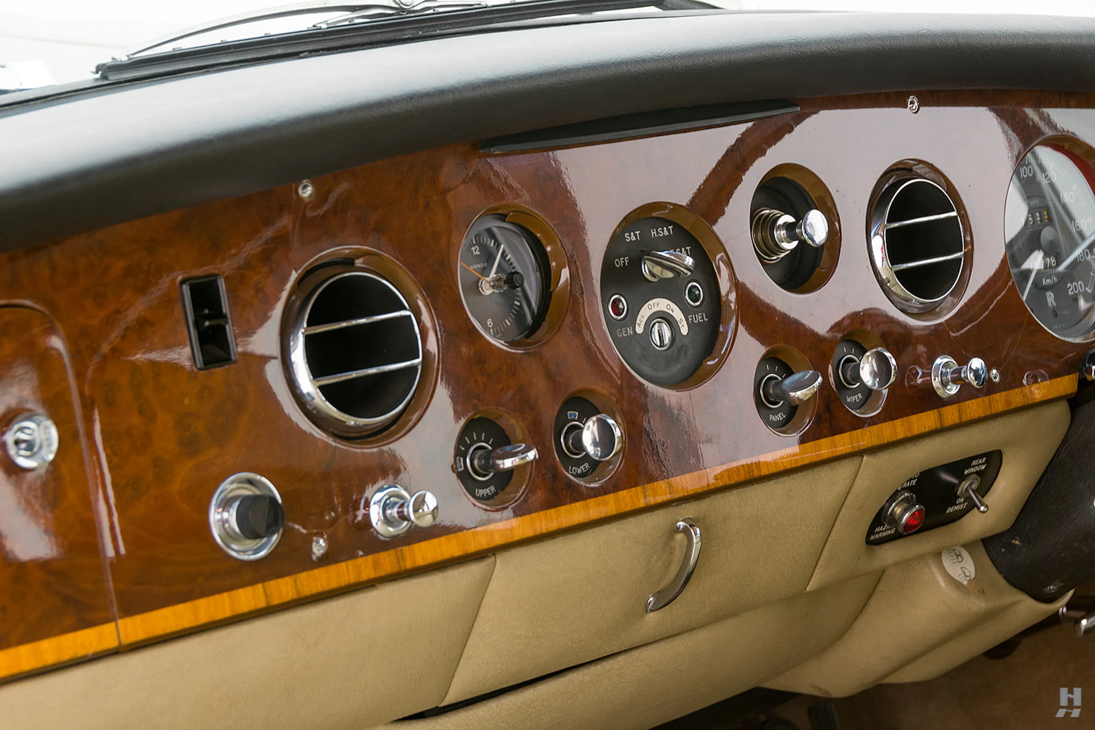 1975 Rolls-Royce Phantom VI 4dr Limousine Courtesy of Hyman Ltd.