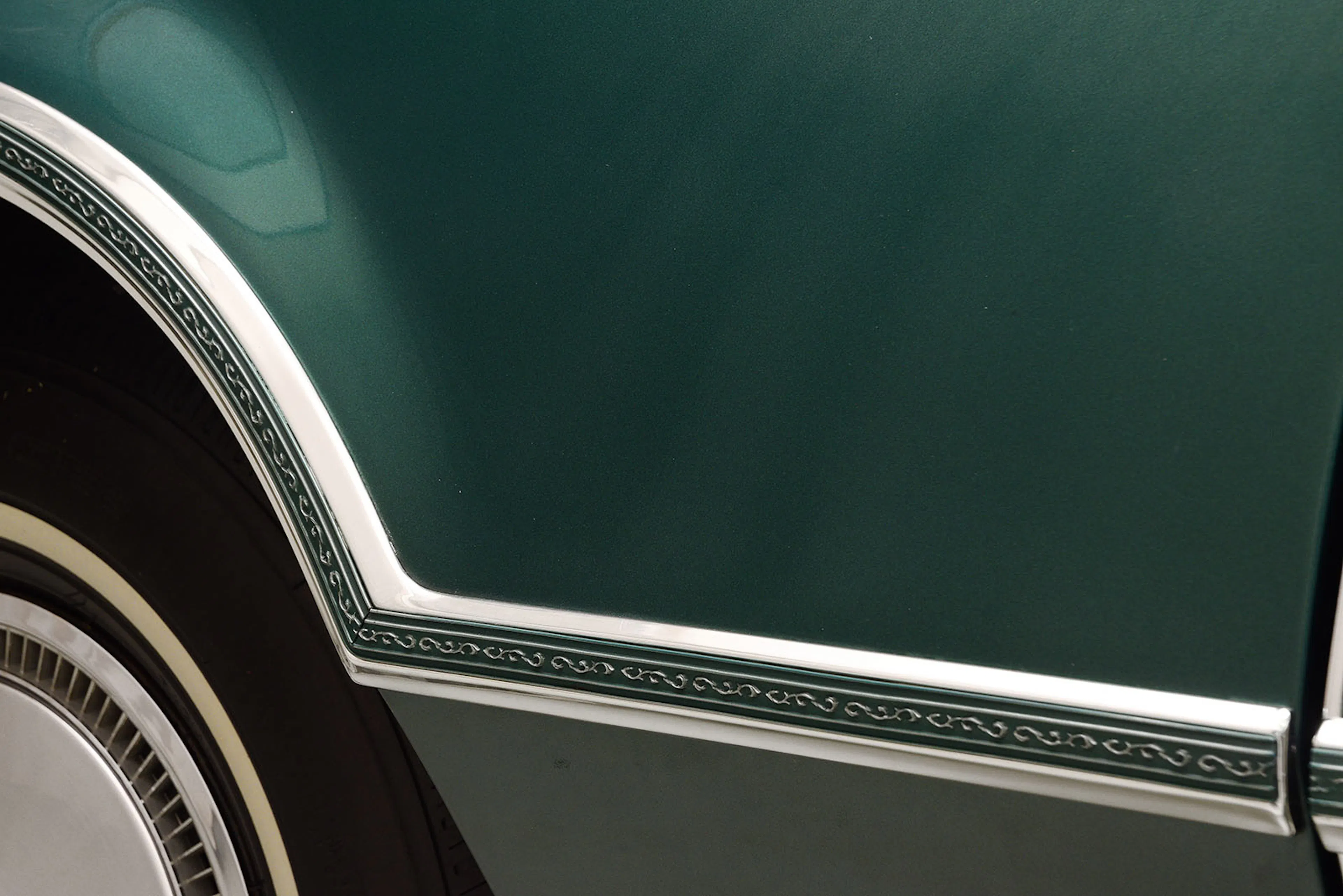 1976 Lincoln Continental Mk IV 2dr Coupe Courtesy of Hyman Ltd.