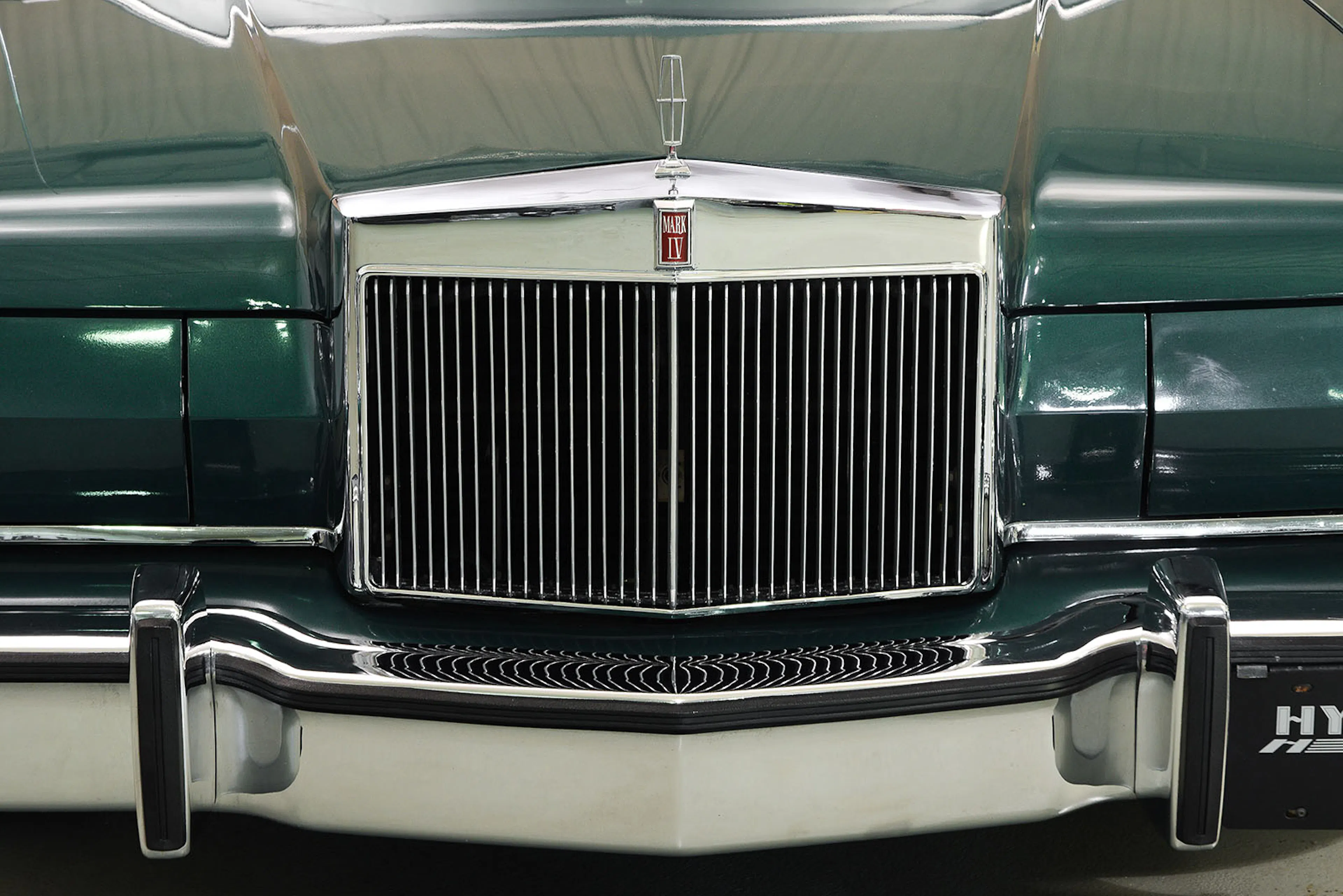 1976 Lincoln Continental Mk IV 2dr Coupe Courtesy of Hyman Ltd.
