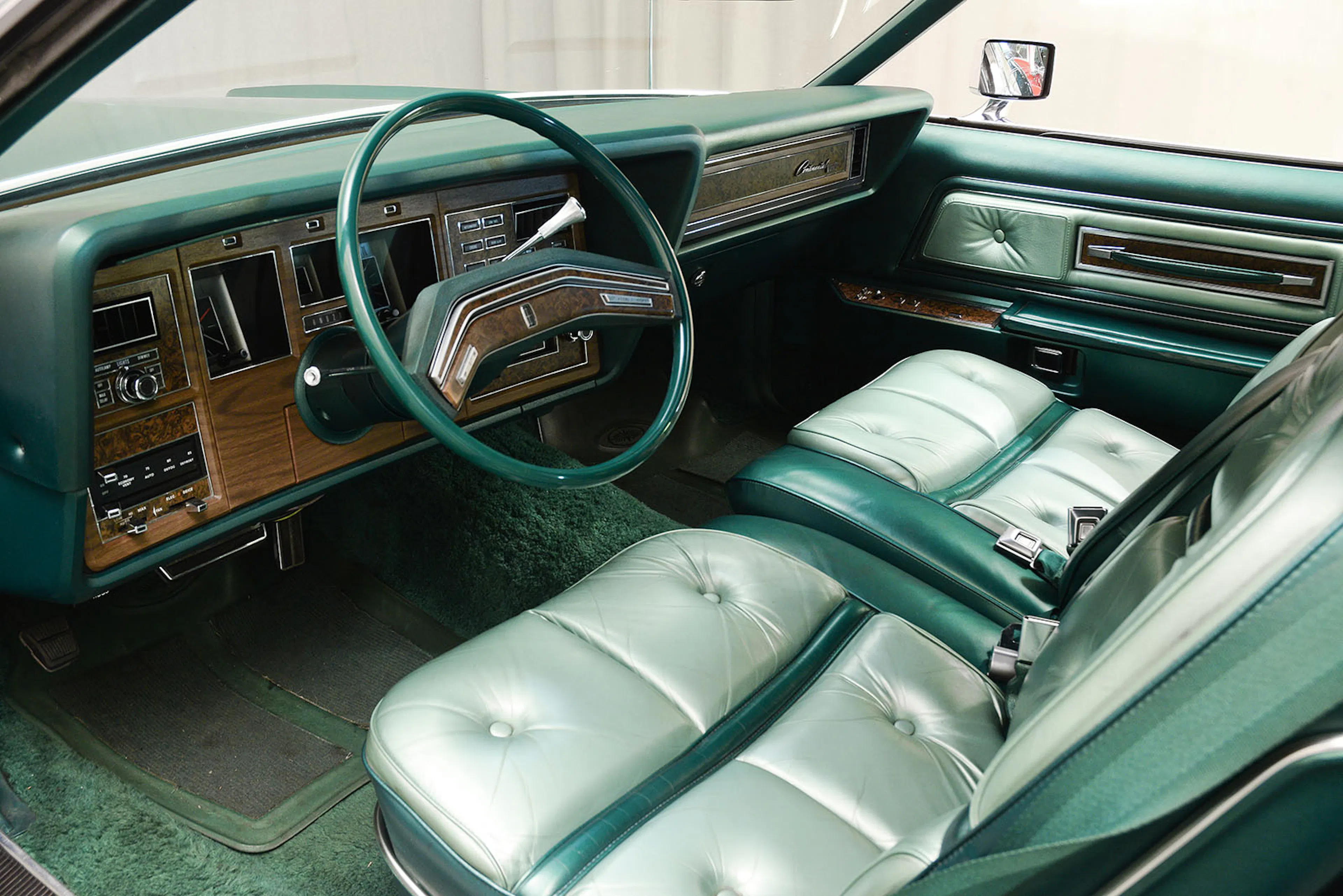 1976 Lincoln Continental Mk IV 2dr Coupe Courtesy of Hyman Ltd.