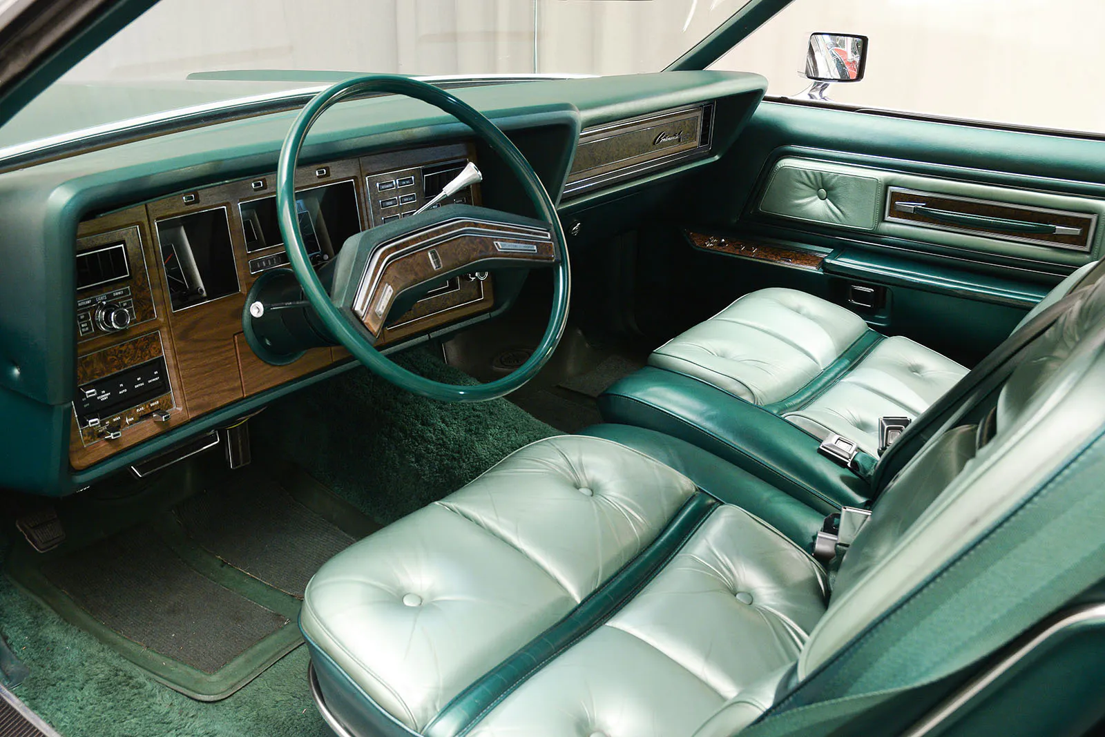 1976 Lincoln Continental Mk IV 2dr Coupe Courtesy of Hyman Ltd.