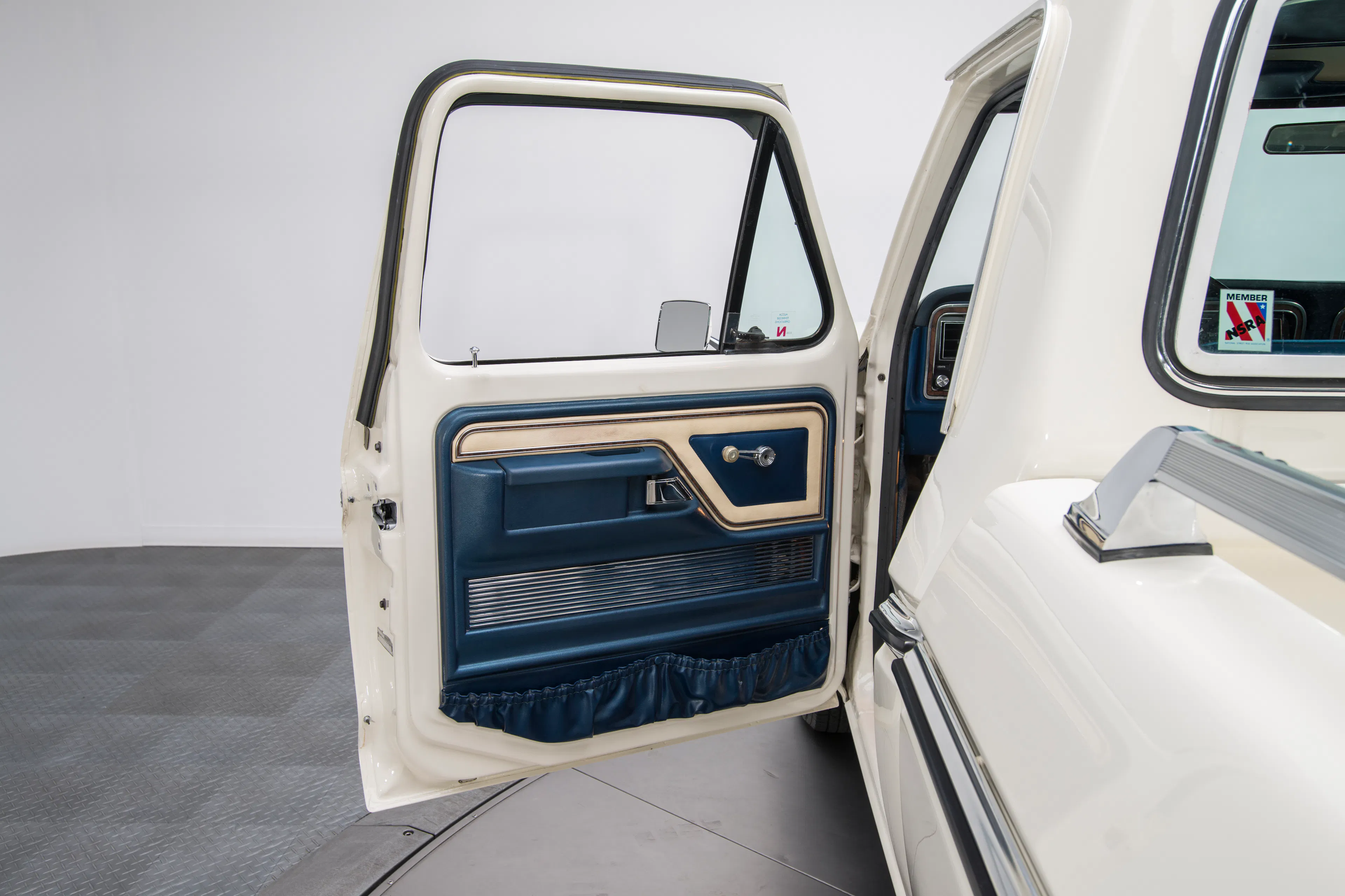 1979 Ford F-100 1/2 Ton 2dr Styleside Short Bed Courtesy of RK Motors