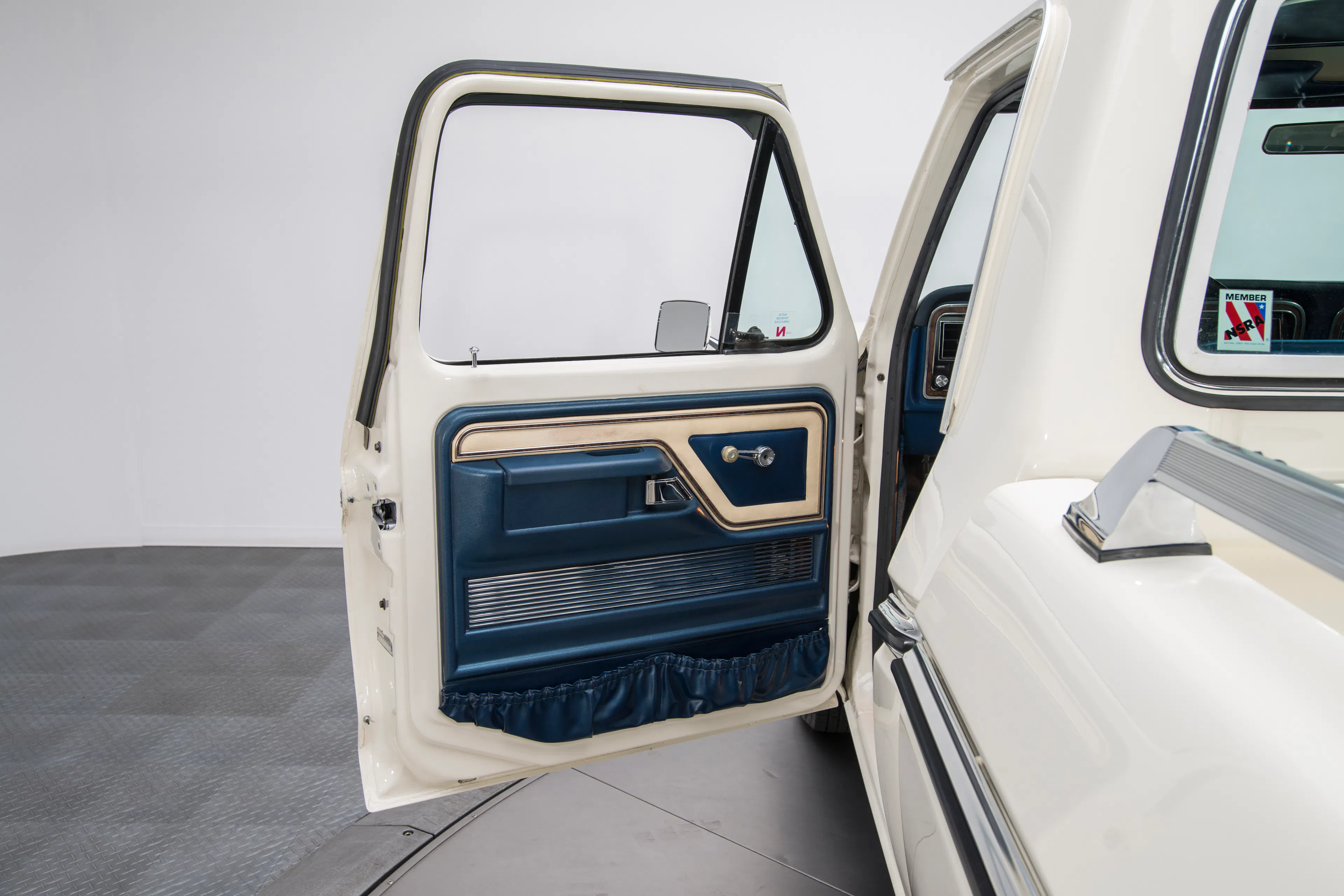 1979 Ford F-100 1/2 Ton 2dr Styleside Short Bed Courtesy of RK Motors