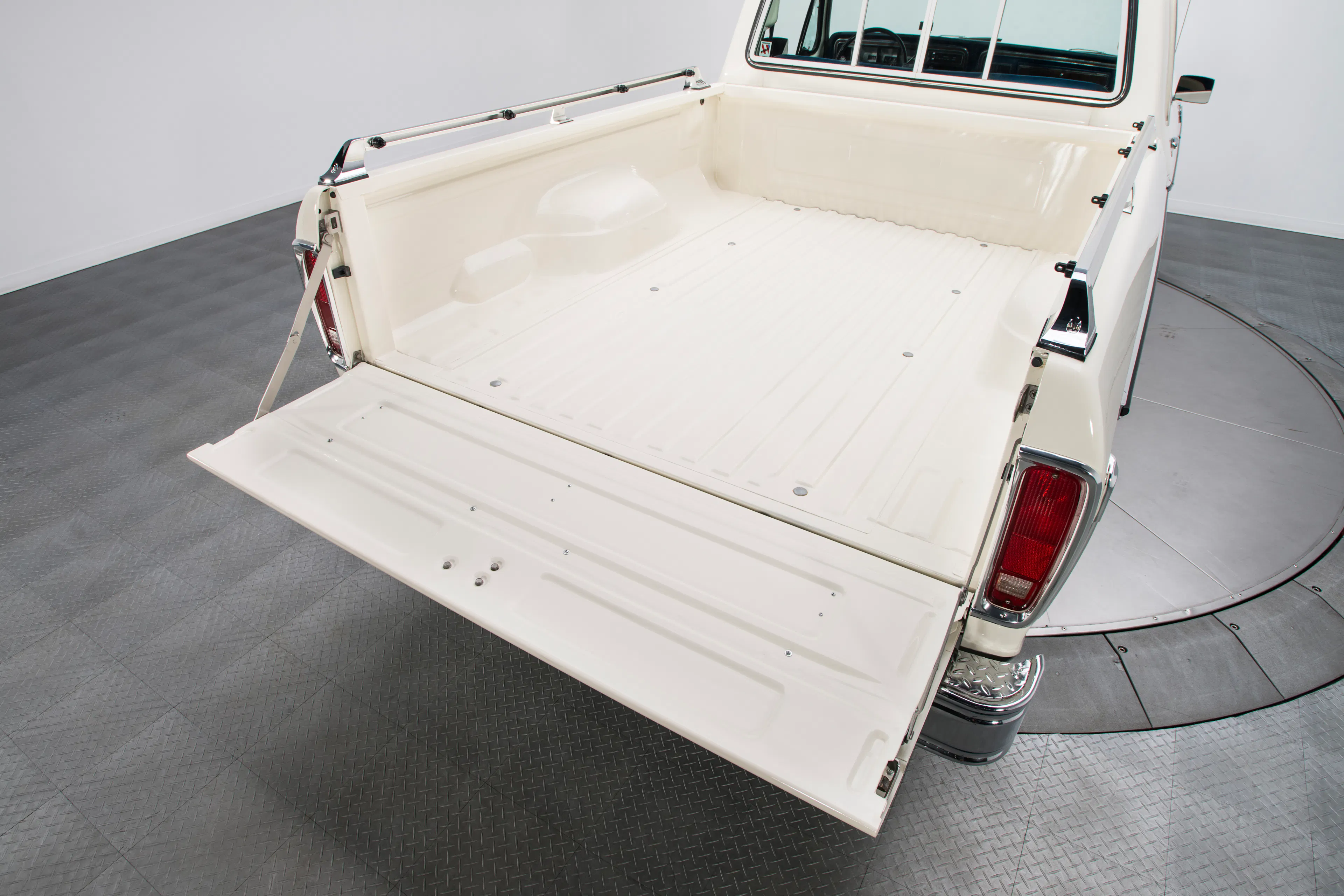 1979 Ford F-100 1/2 Ton 2dr Styleside Short Bed Courtesy of RK Motors
