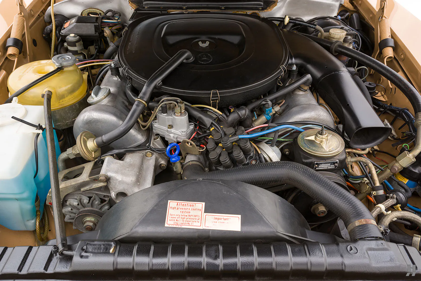 1979 Mercedes-Benz 450SL 2dr Roadster Courtesy of Hyman Ltd.