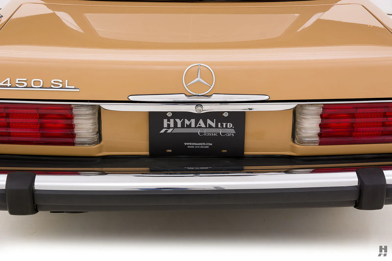 1979 Mercedes-Benz 450SL 2dr Roadster Courtesy of Hyman Ltd.