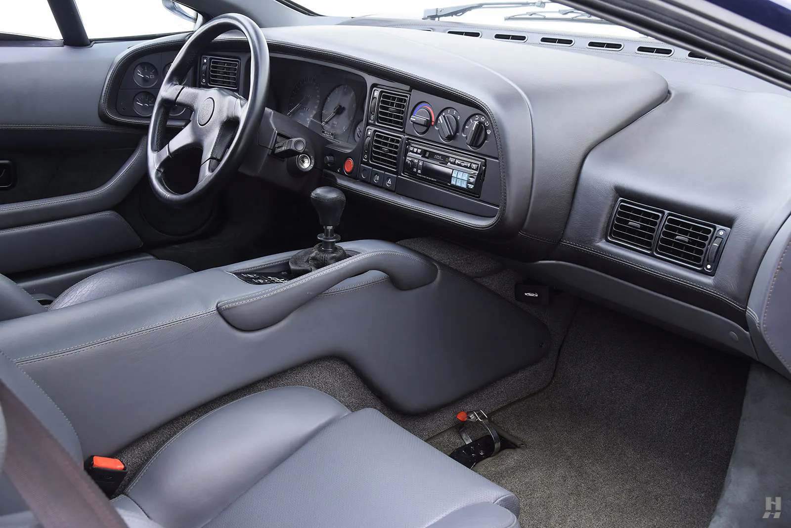 1994 Jaguar XJ 220 2dr Coupe Courtesy of Hyman Ltd.